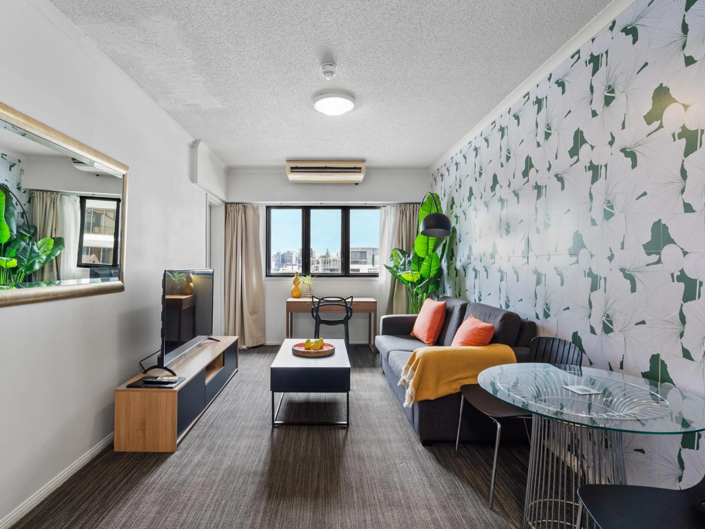 Central Brunswick Apartment Hotel