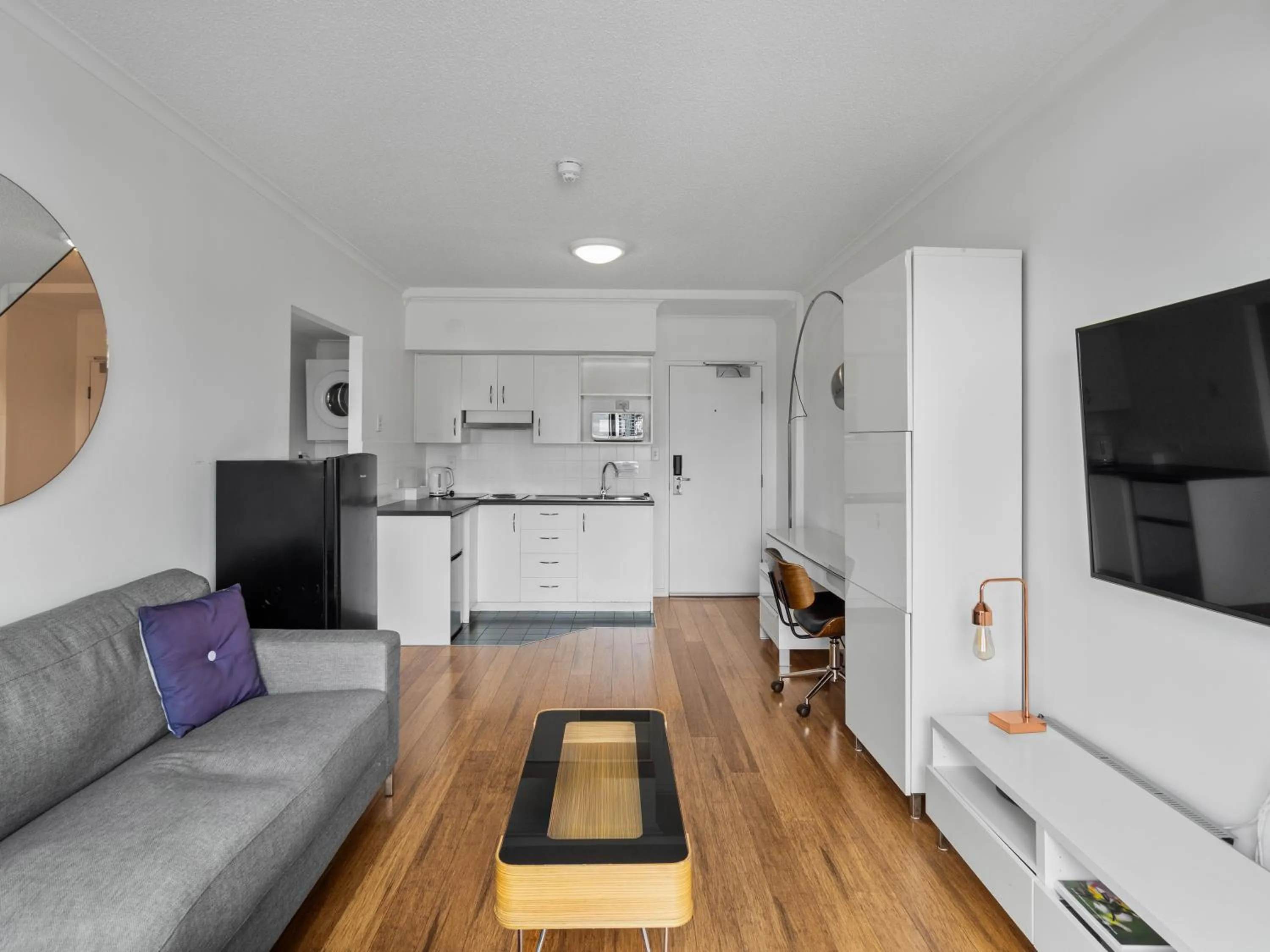 Central Brunswick Apartment Hotel