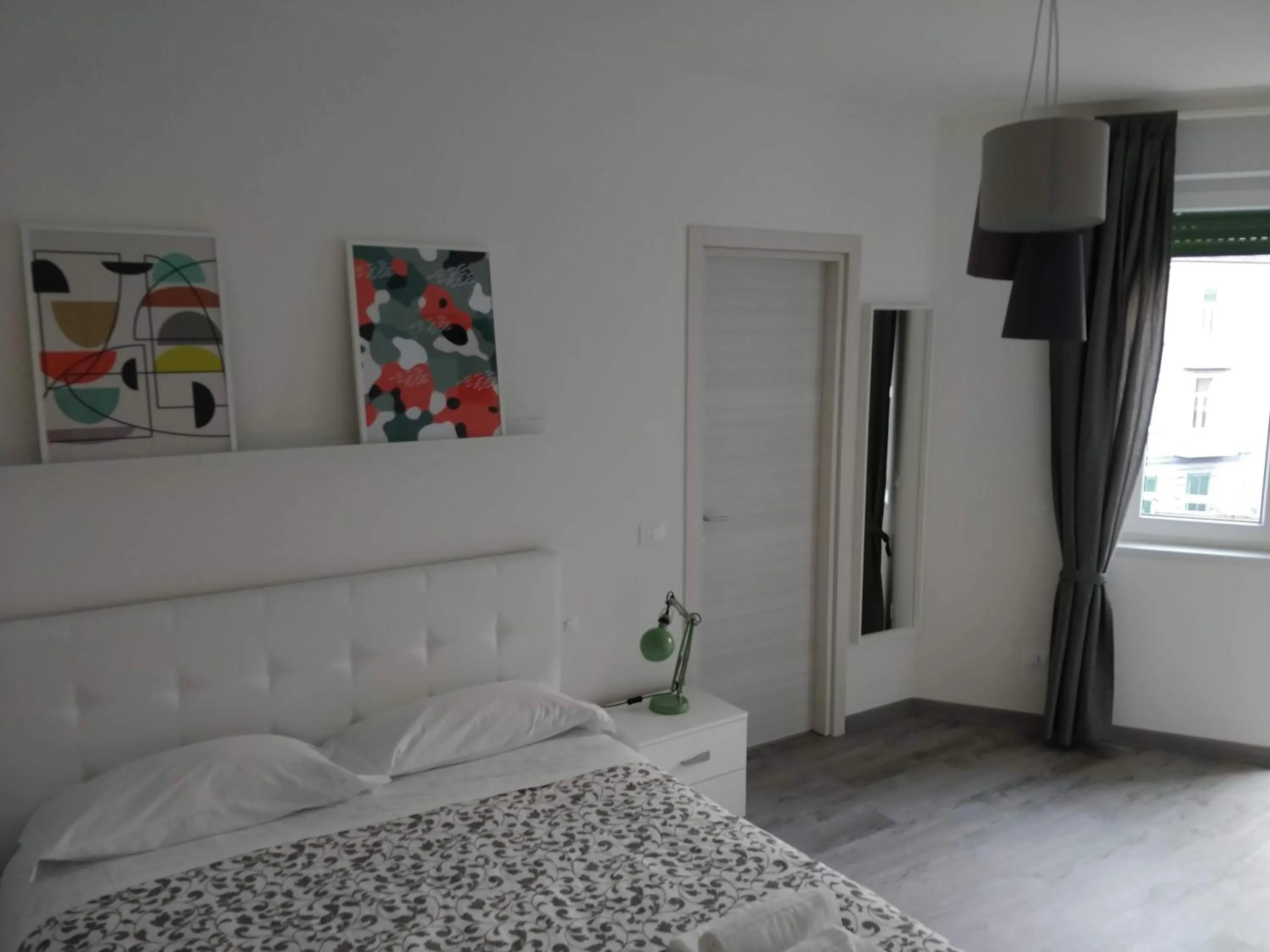 Bedroom, Bed in Novantatrè