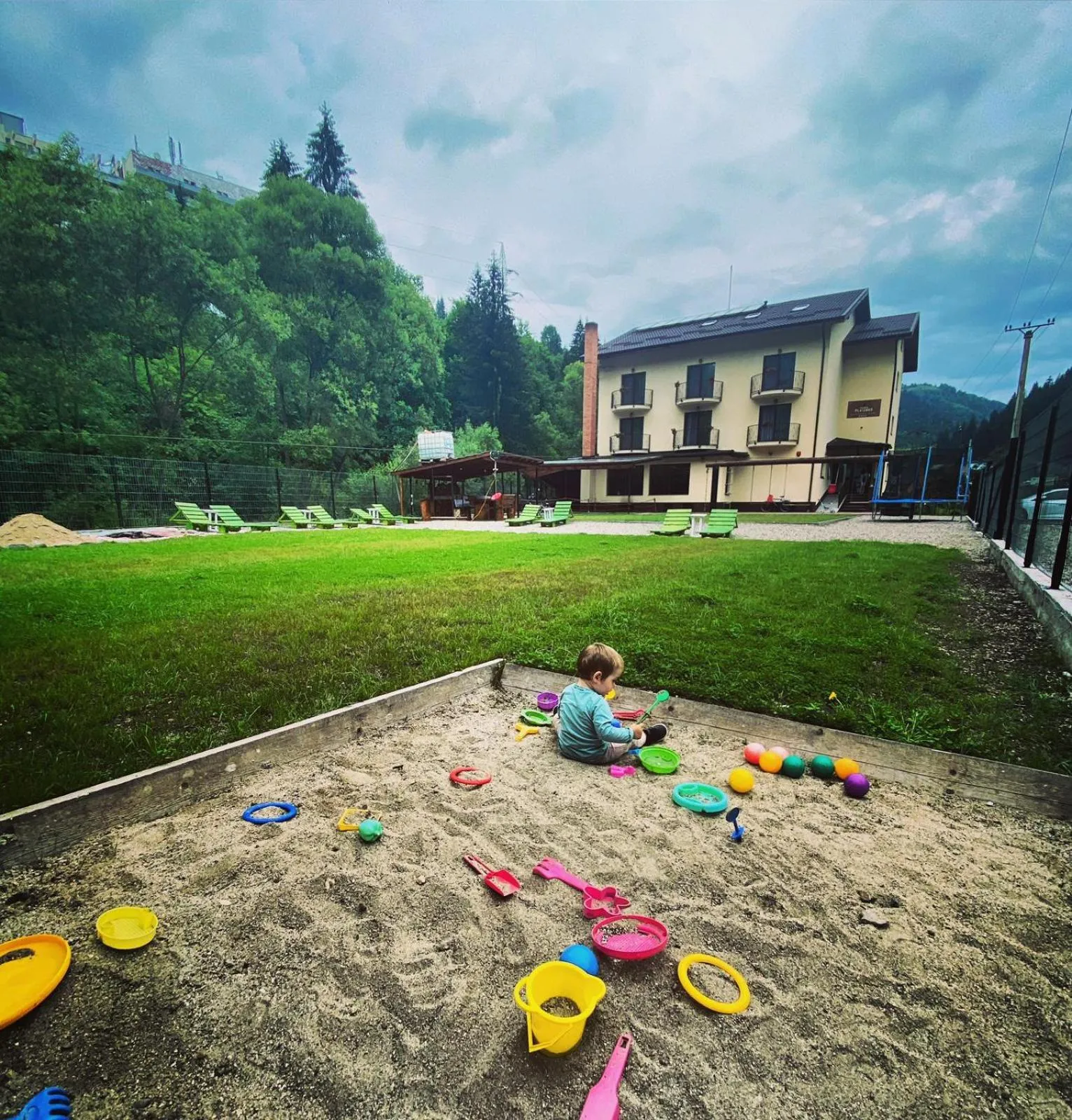 Children play ground in Maison Platanus