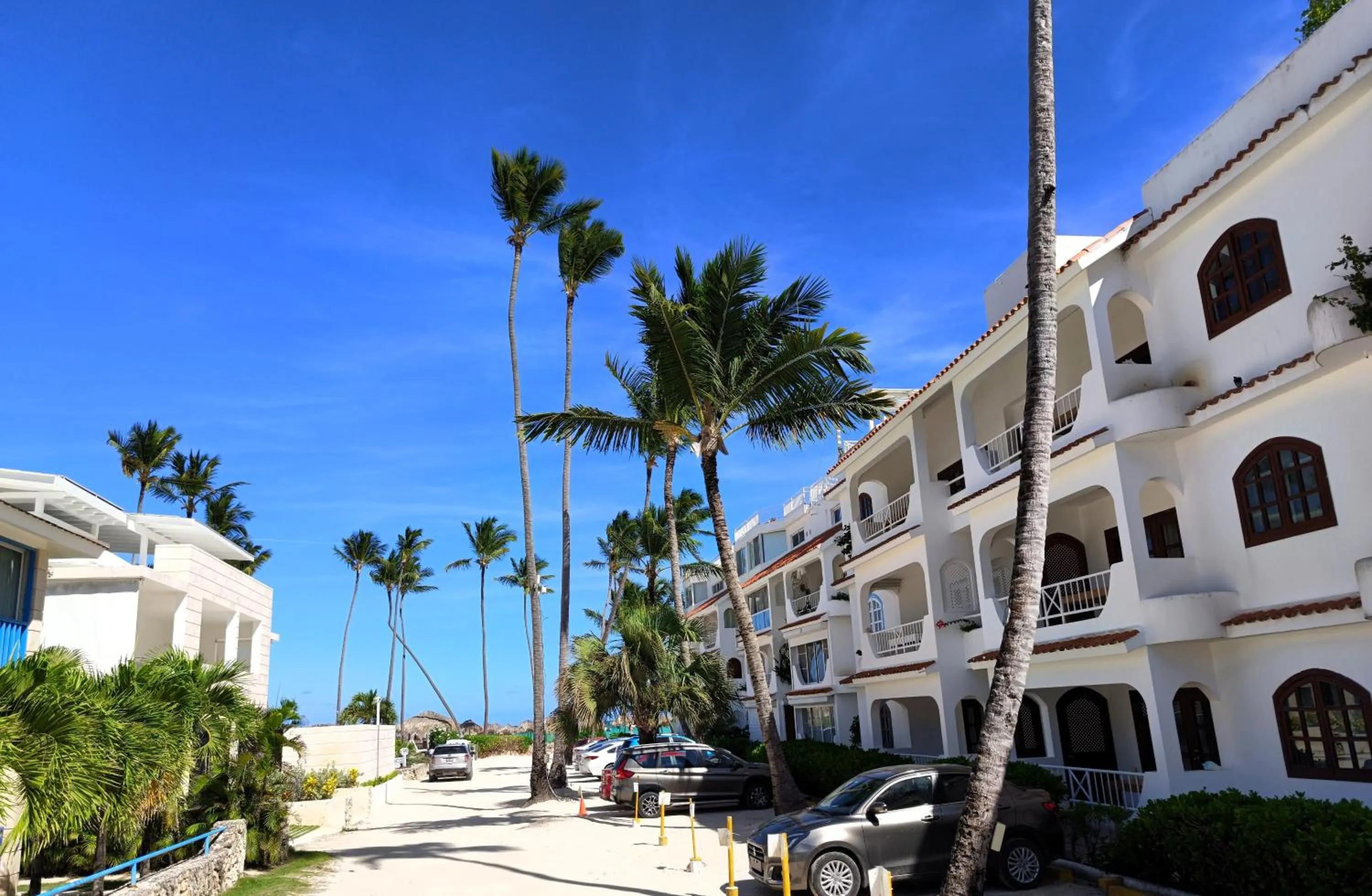 Property building in Flor del Mar Condo Punta Cana Beachfront