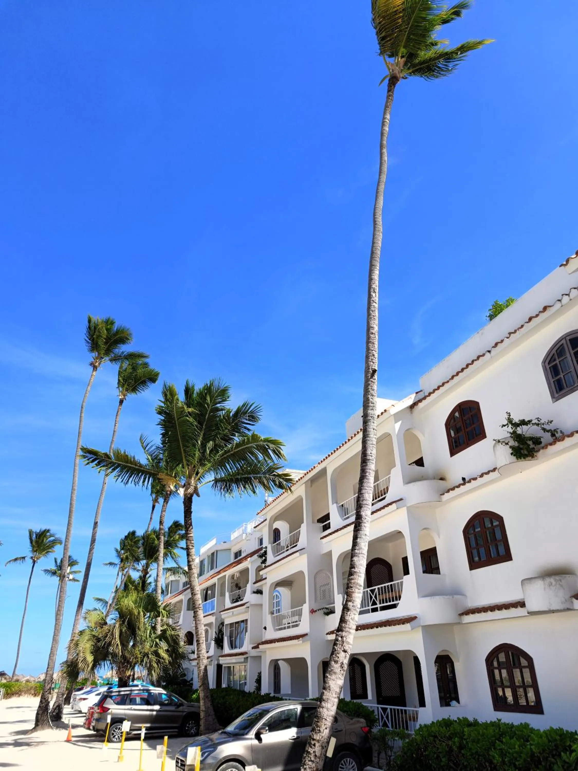 Property building in Flor del Mar Condo Punta Cana Beachfront