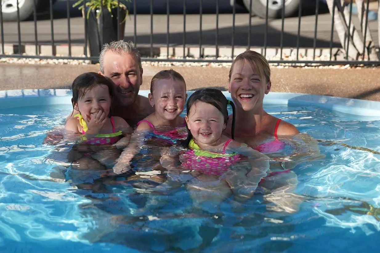 Swimming pool in Gunnedah Motor Inn