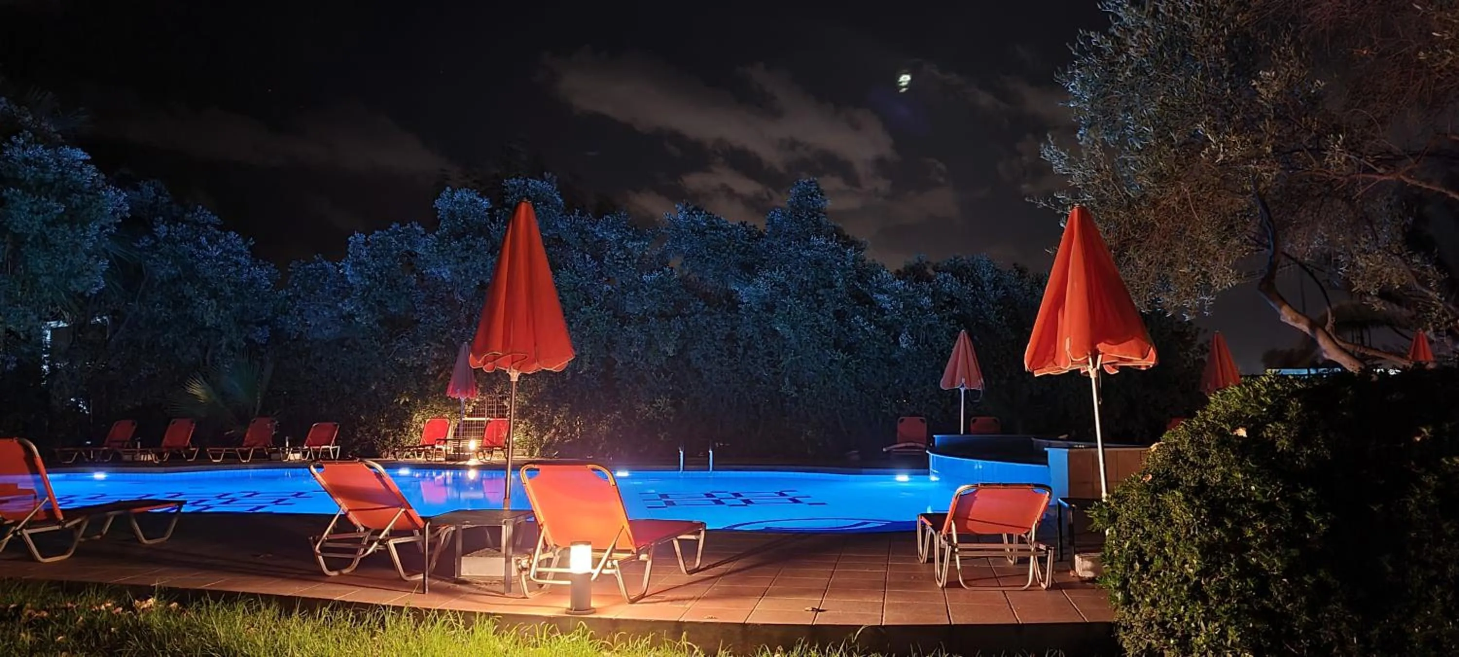 Swimming pool in Marita's Apartments