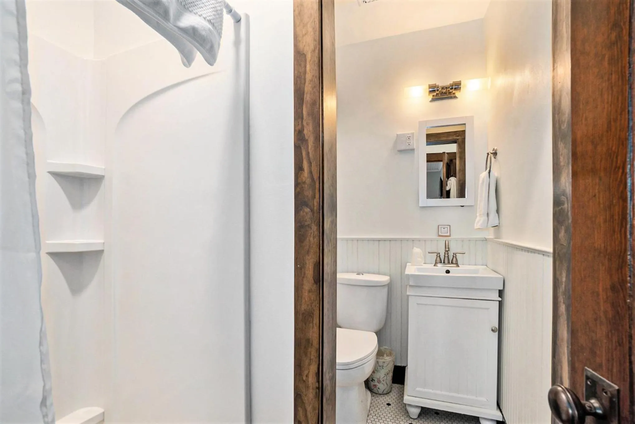 Toilet in Historic Hotel Nichols