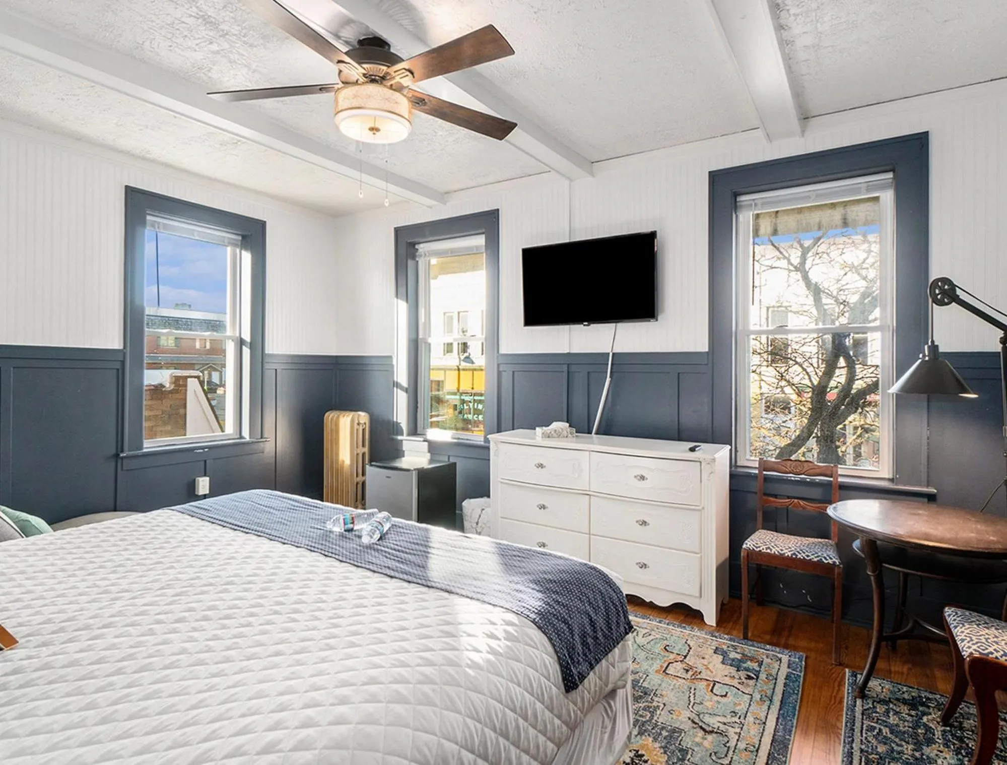 Bed in Historic Hotel Nichols