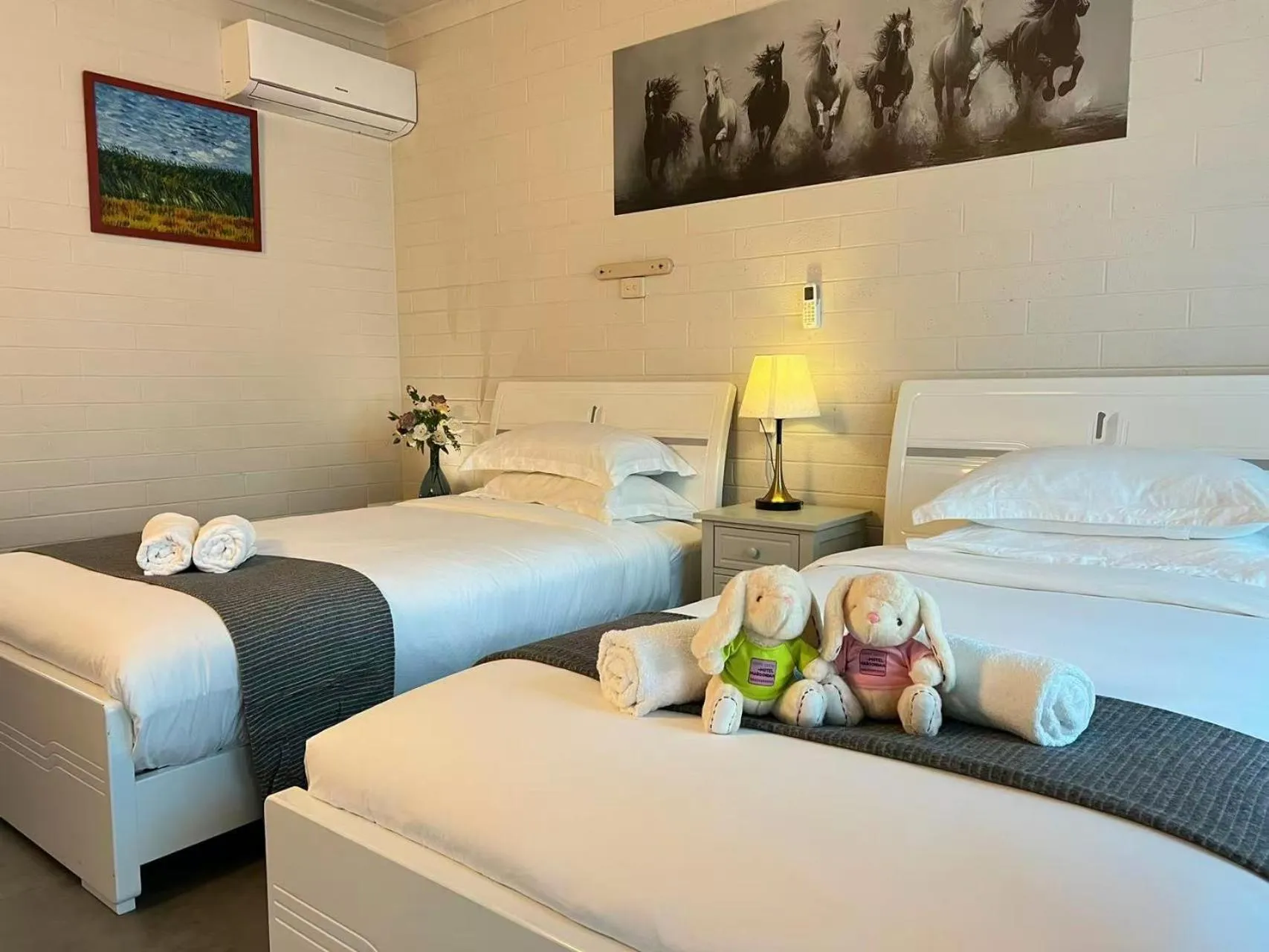 Bed in Motel Maroondah