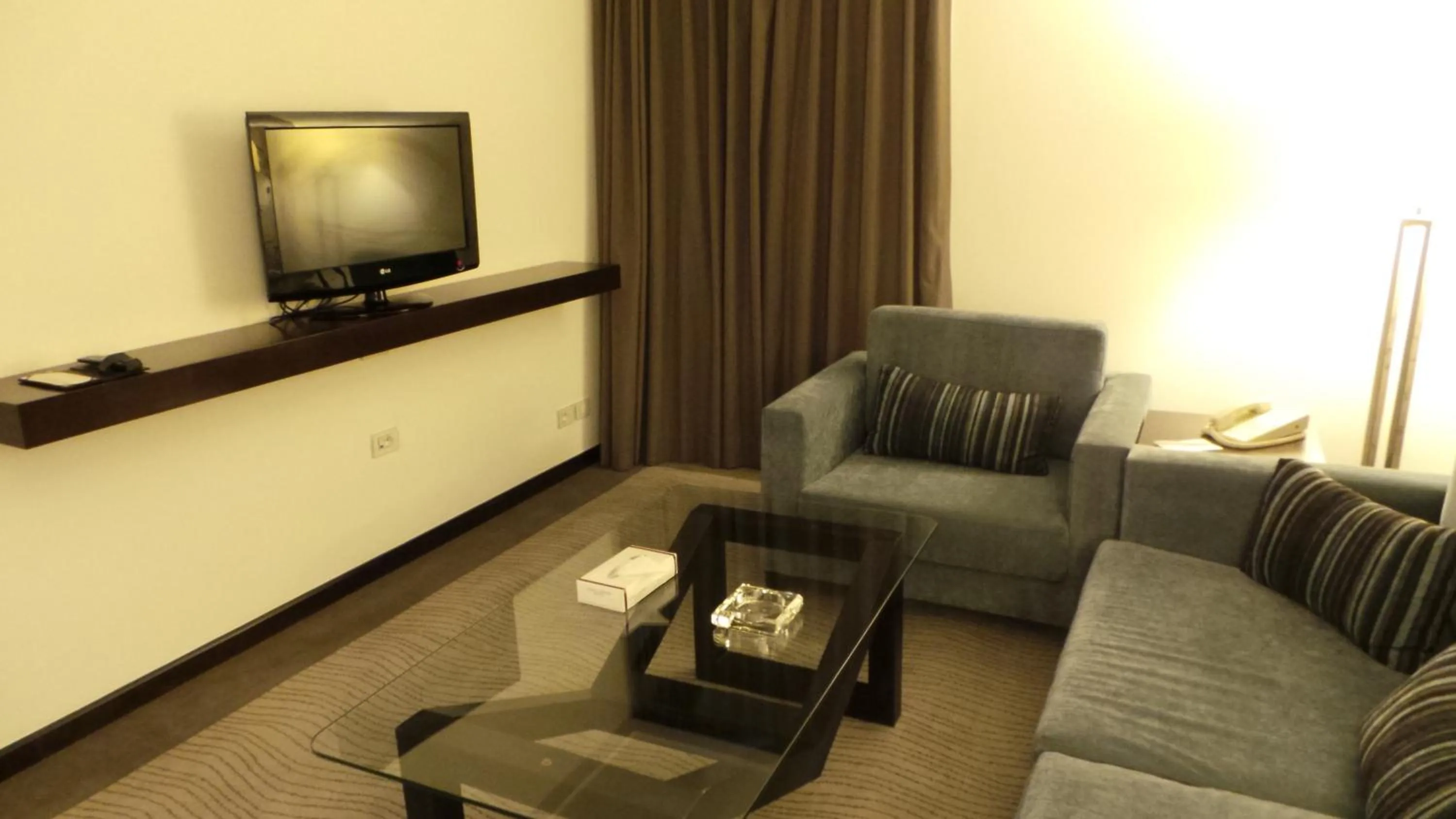 Living room in Amman Airport Hotel