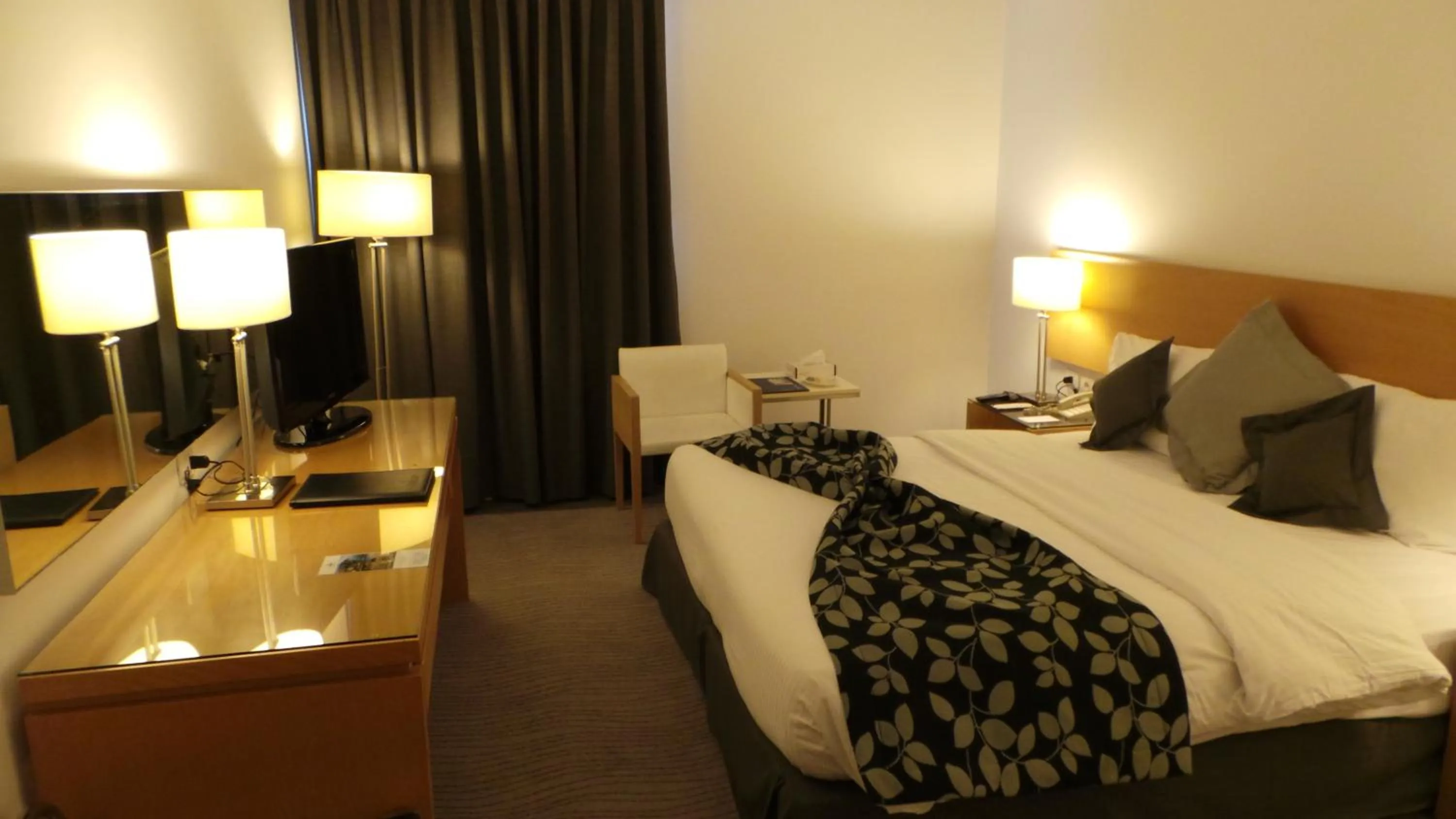 Bed in Amman Airport Hotel