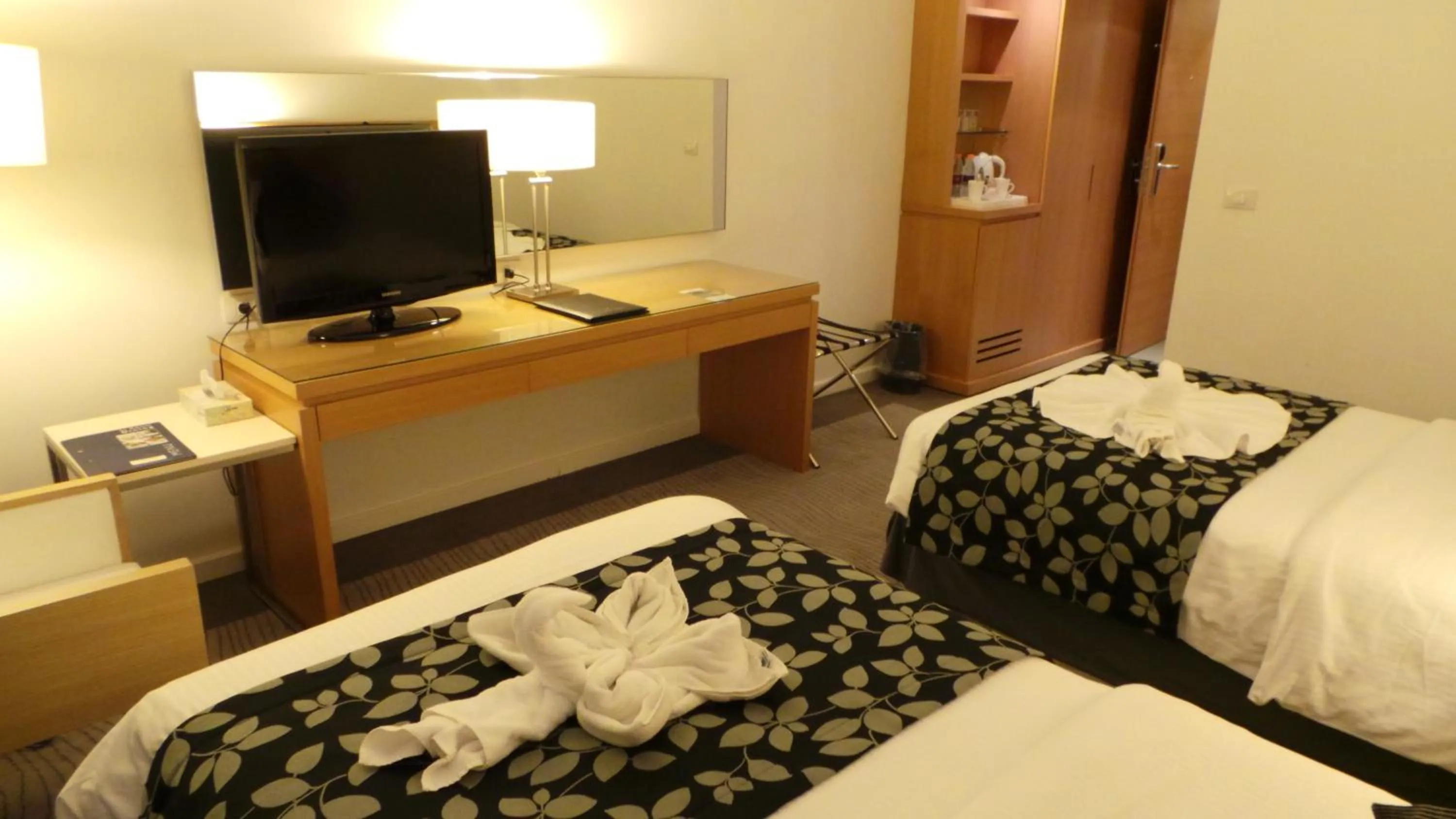 Bed in Amman Airport Hotel