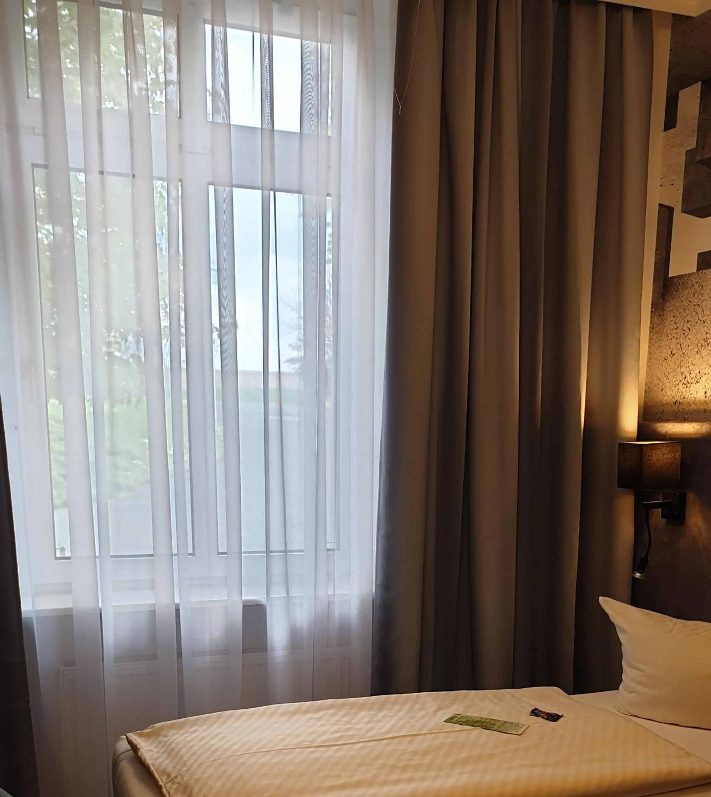 Staff, Bed in Hotel Wippertal - voll klimatisiert