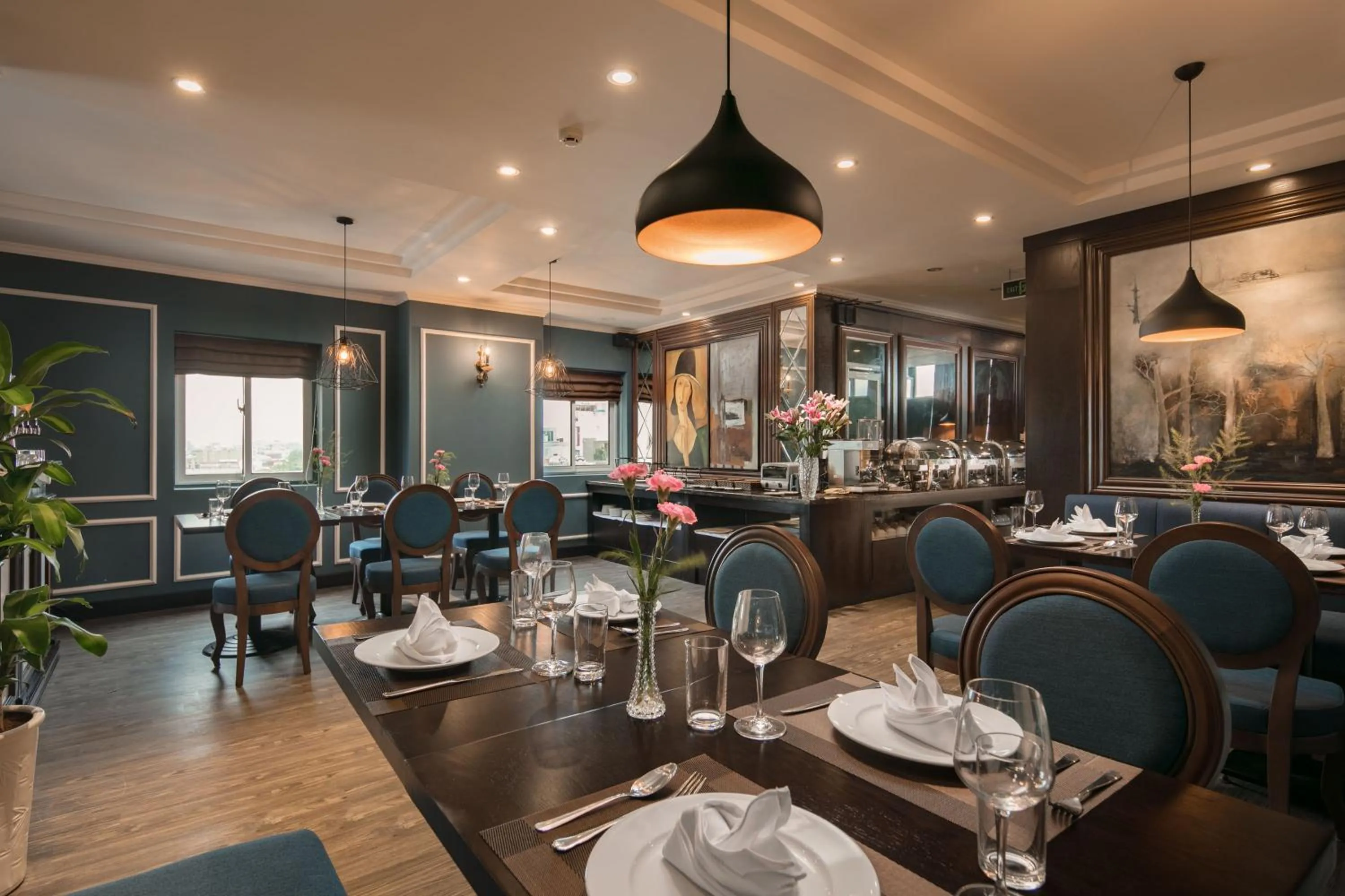 Restaurant/places to eat in Serene Boutique Hotel & Spa