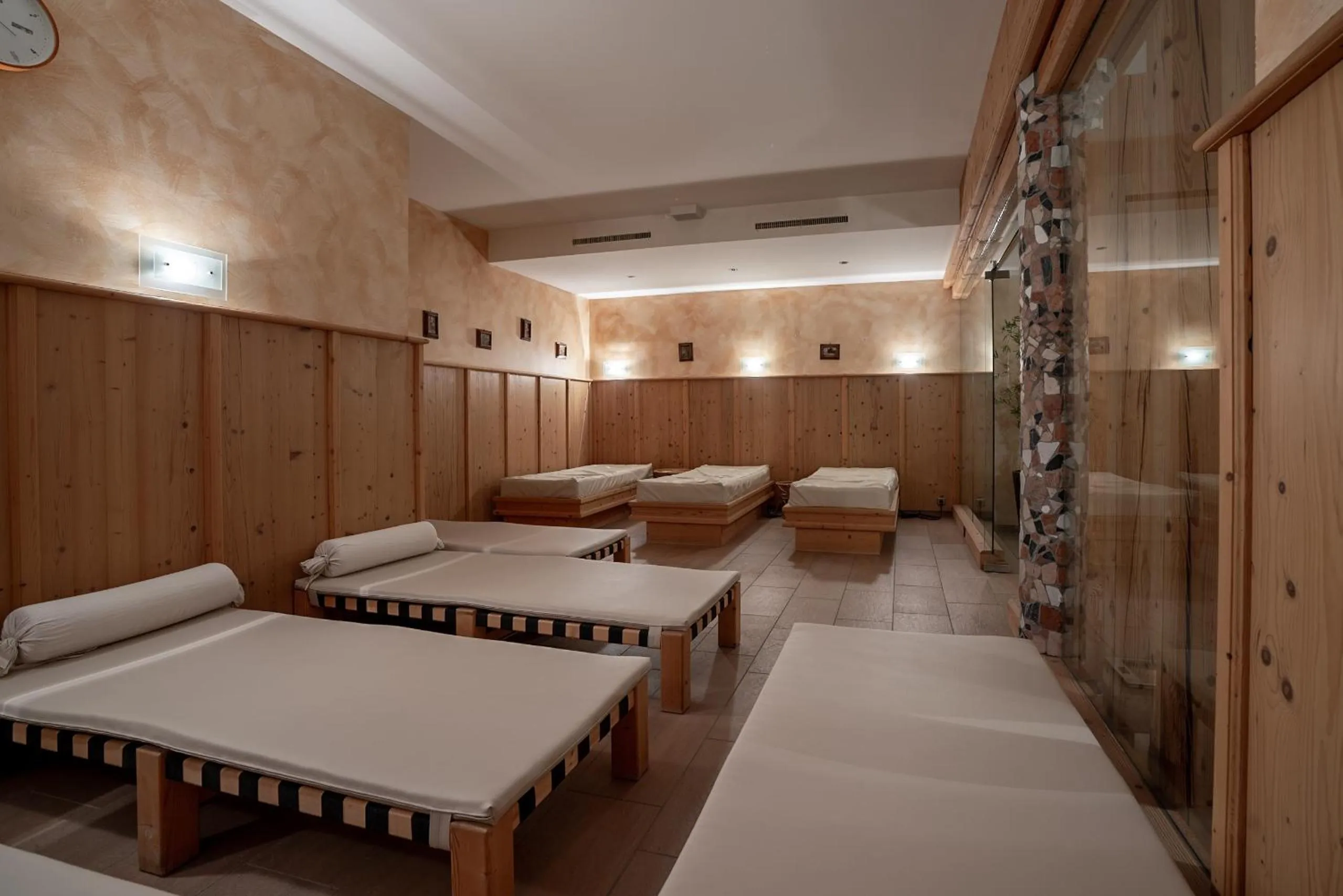 Sauna, Bed in Hotel Glöckner und Hotel Residenz Glöckner