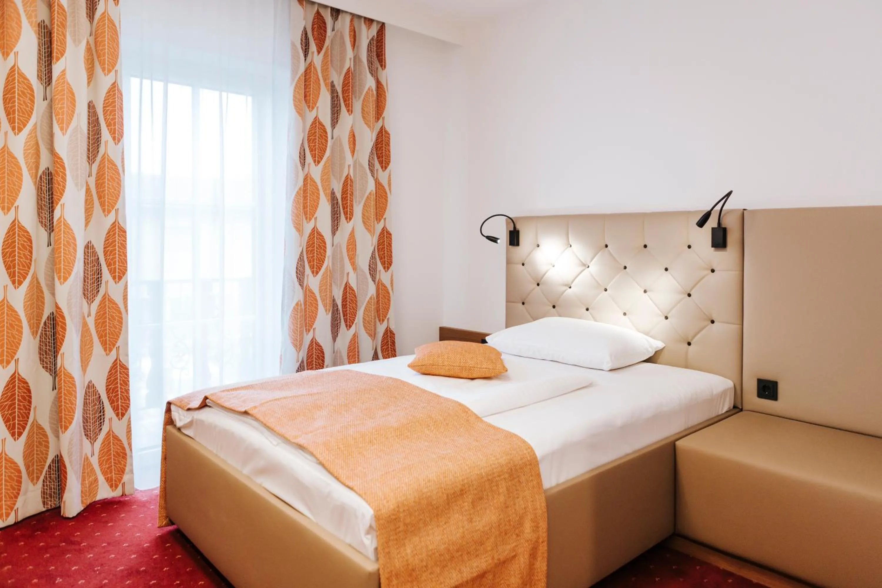 Bed in Hotel Der Stockinger