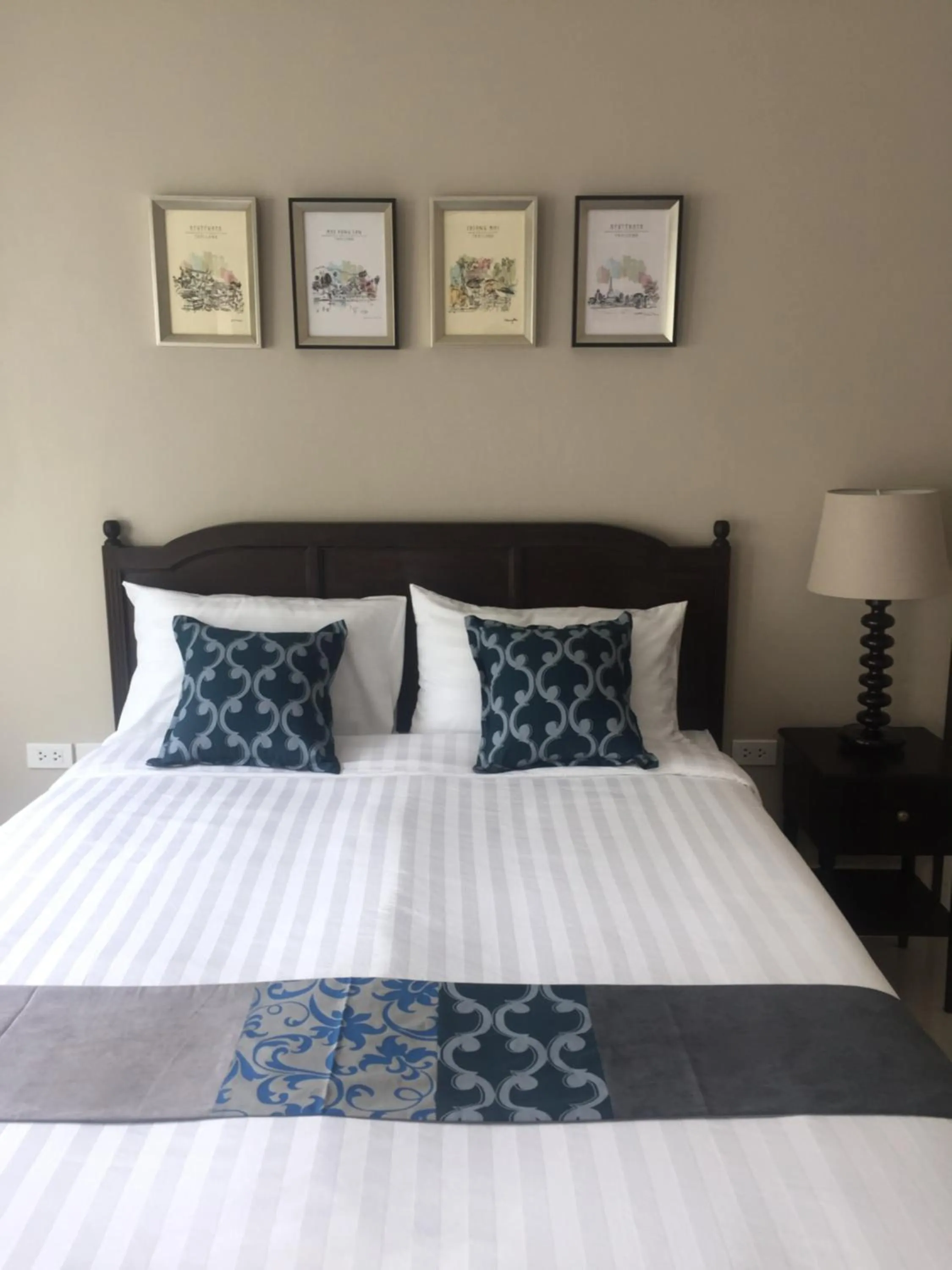 Bed in Triple Trees Residence former Double Tree Residence