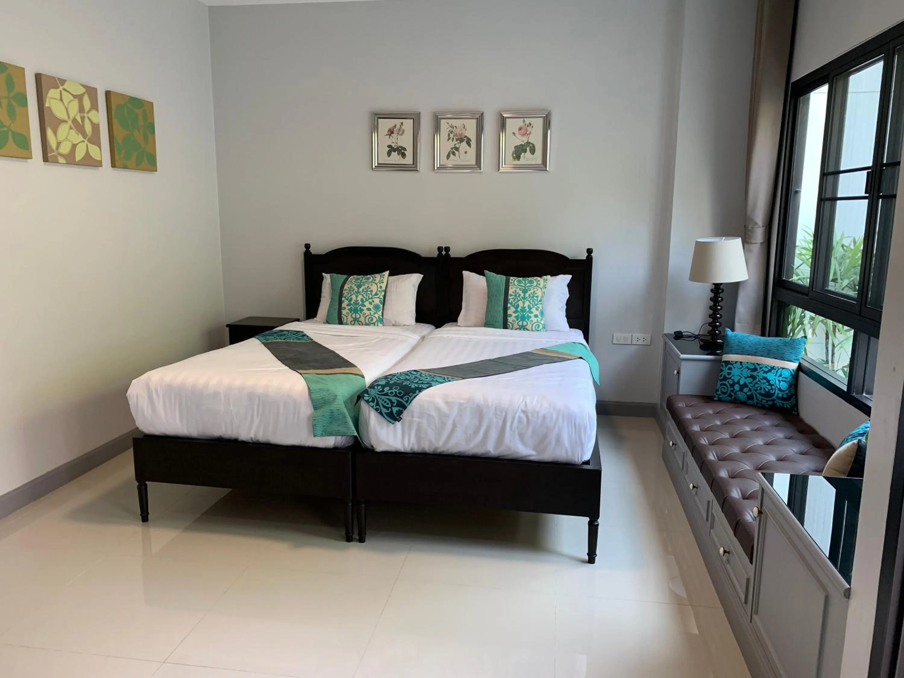 Bed in Triple Trees Residence former Double Tree Residence