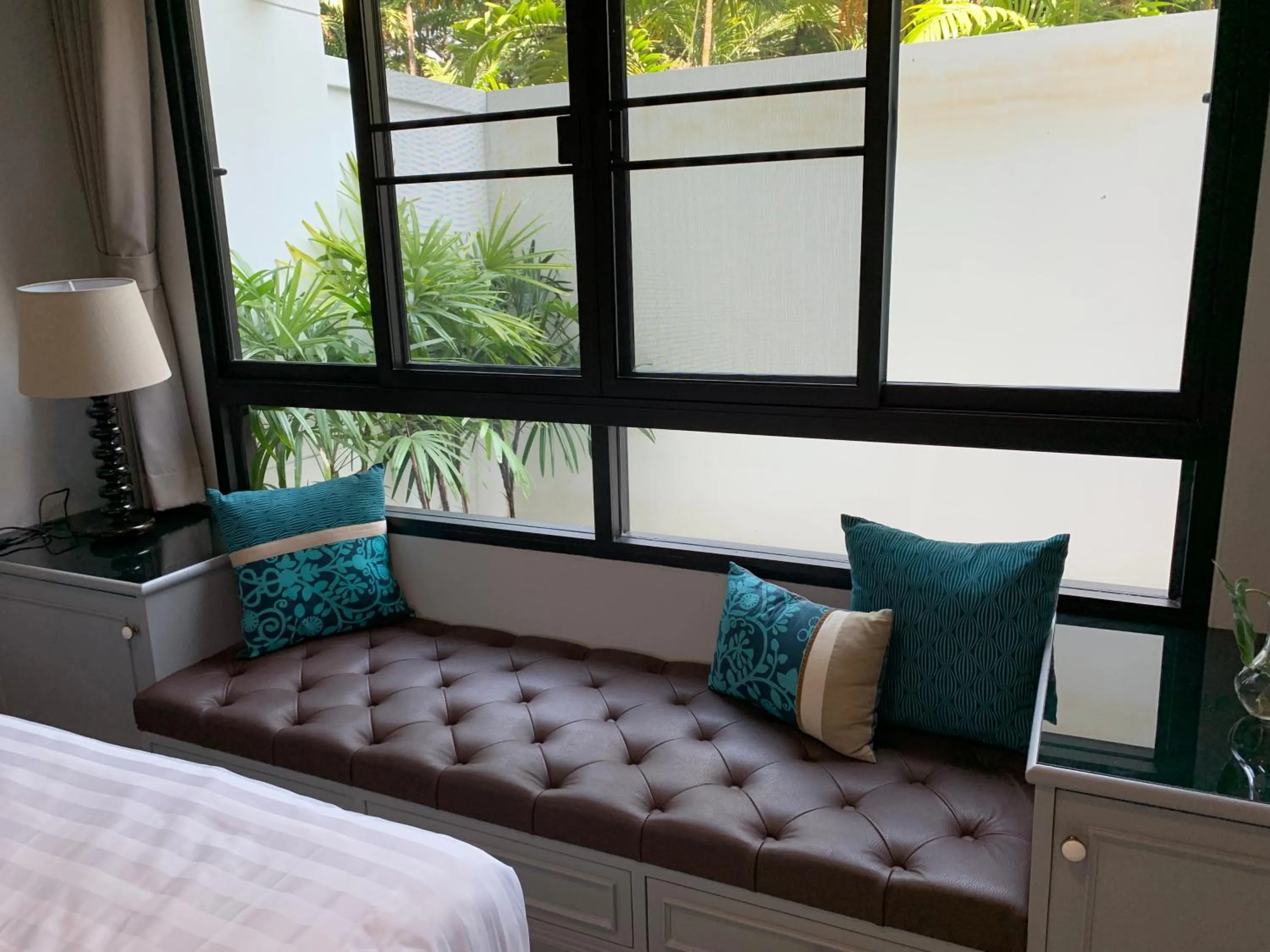 Bed in Triple Trees Residence former Double Tree Residence