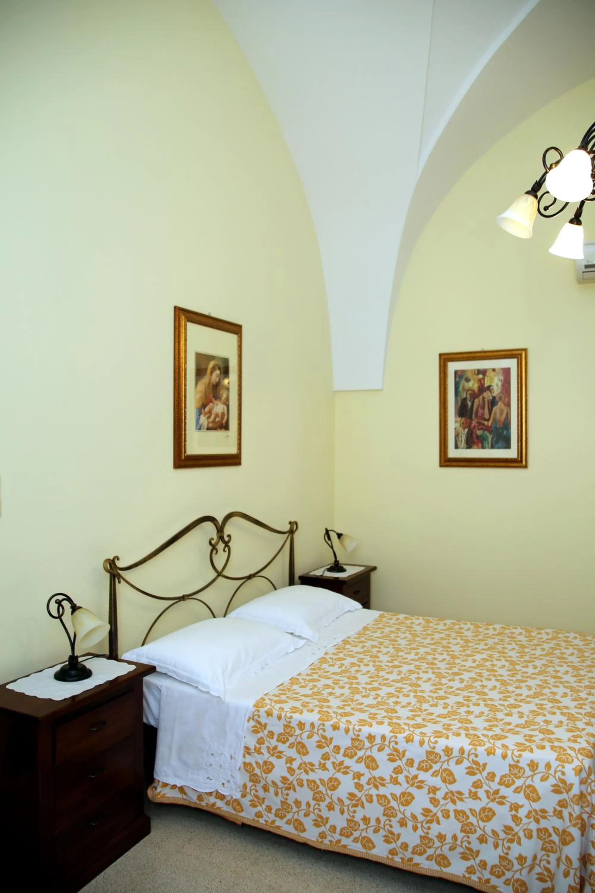 Bedroom, Bed in B&B Borgosolare