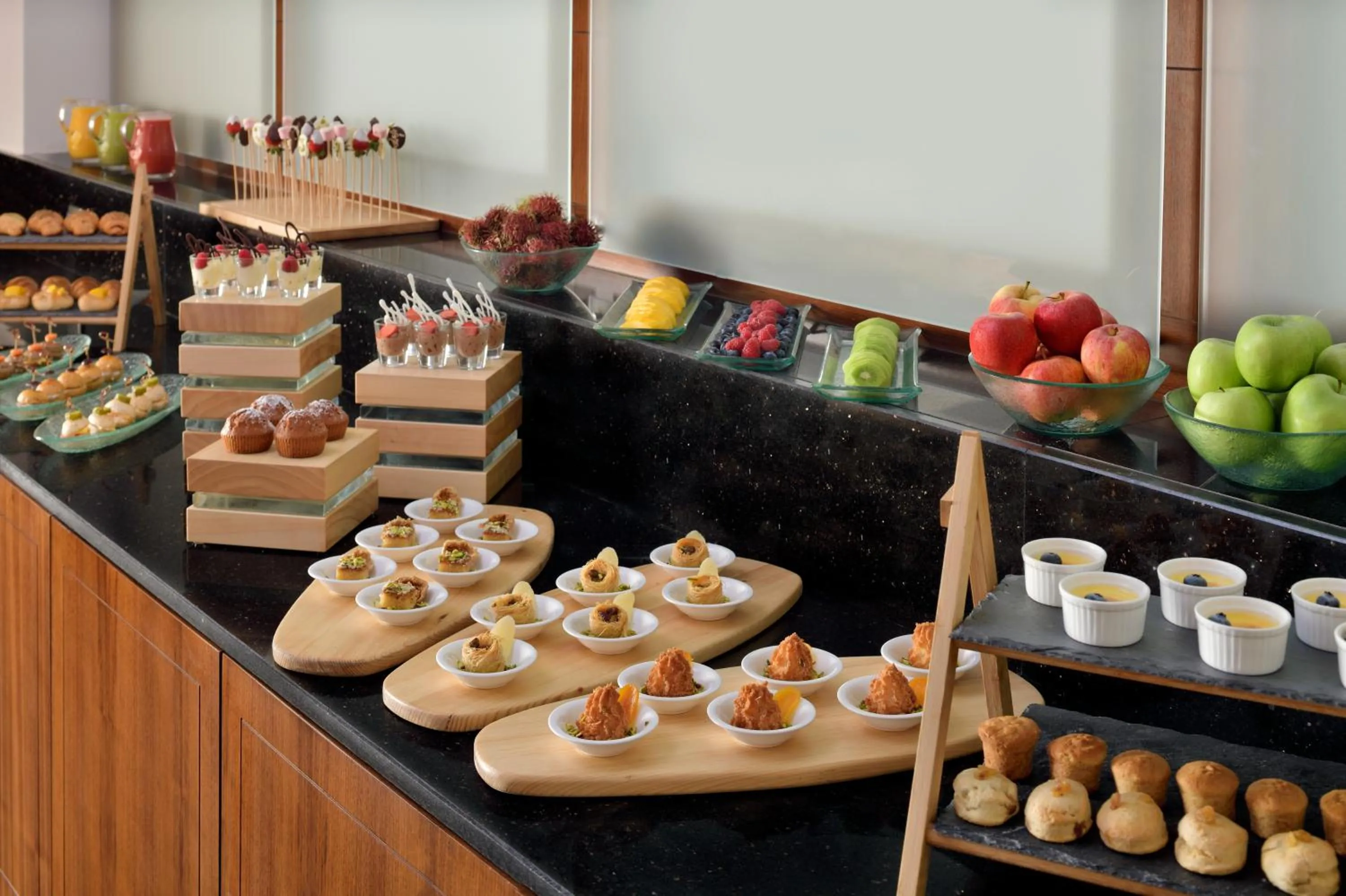 Coffee/tea facilities in InterContinental Jeddah by IHG