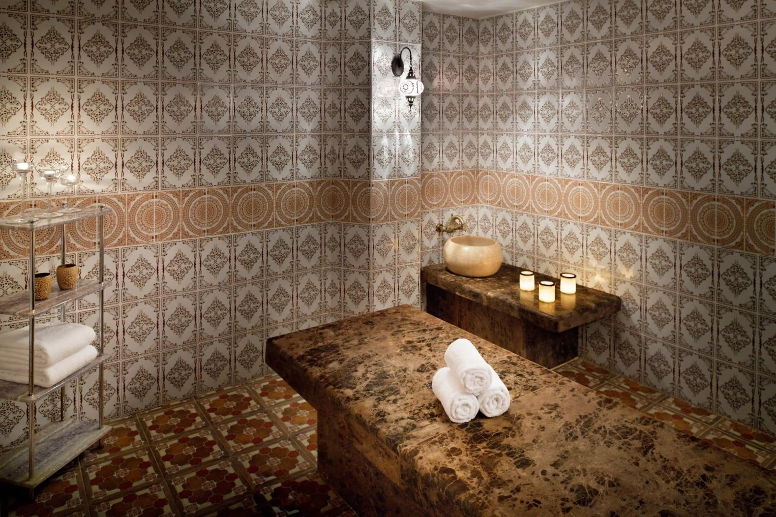 Massage, Bed in InterContinental Jeddah by IHG