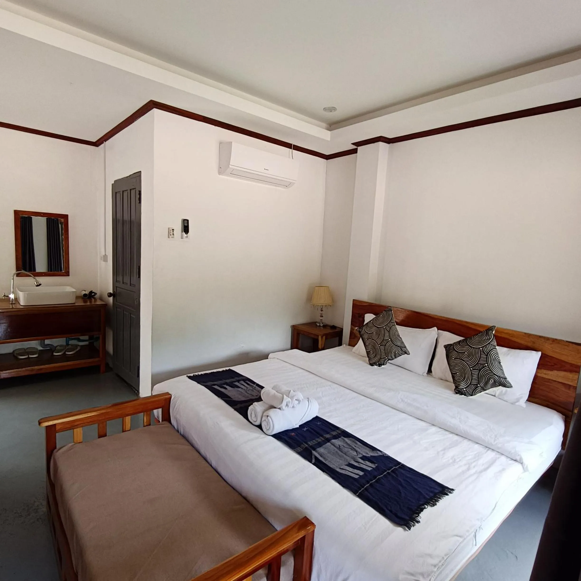 Bed in Nam ou view villa