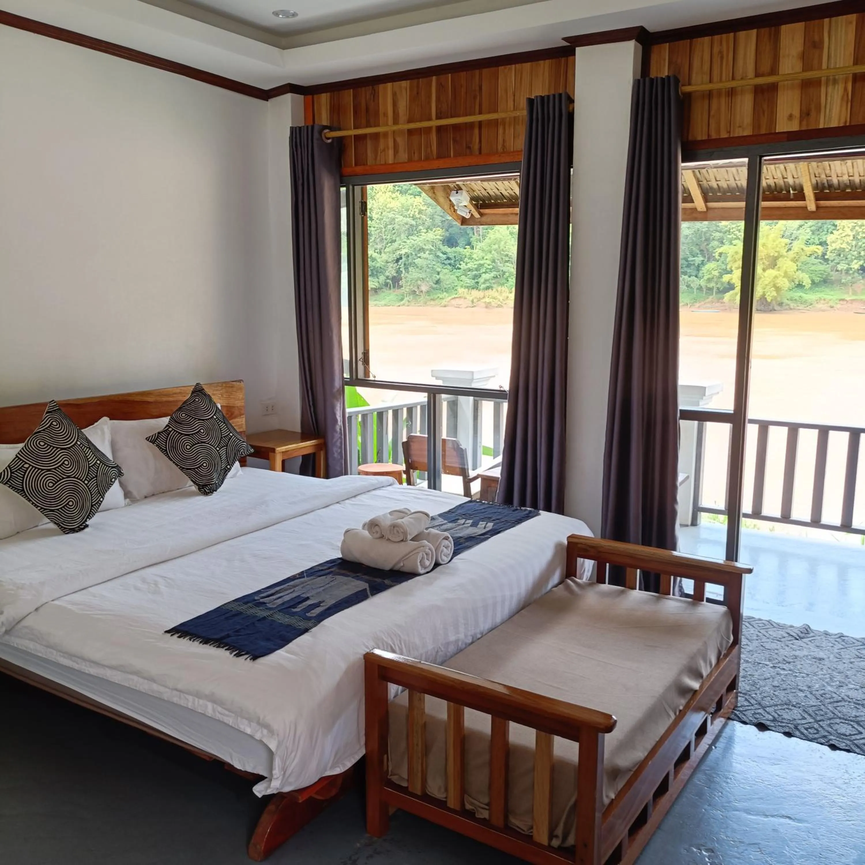 Bed in Nam ou view villa