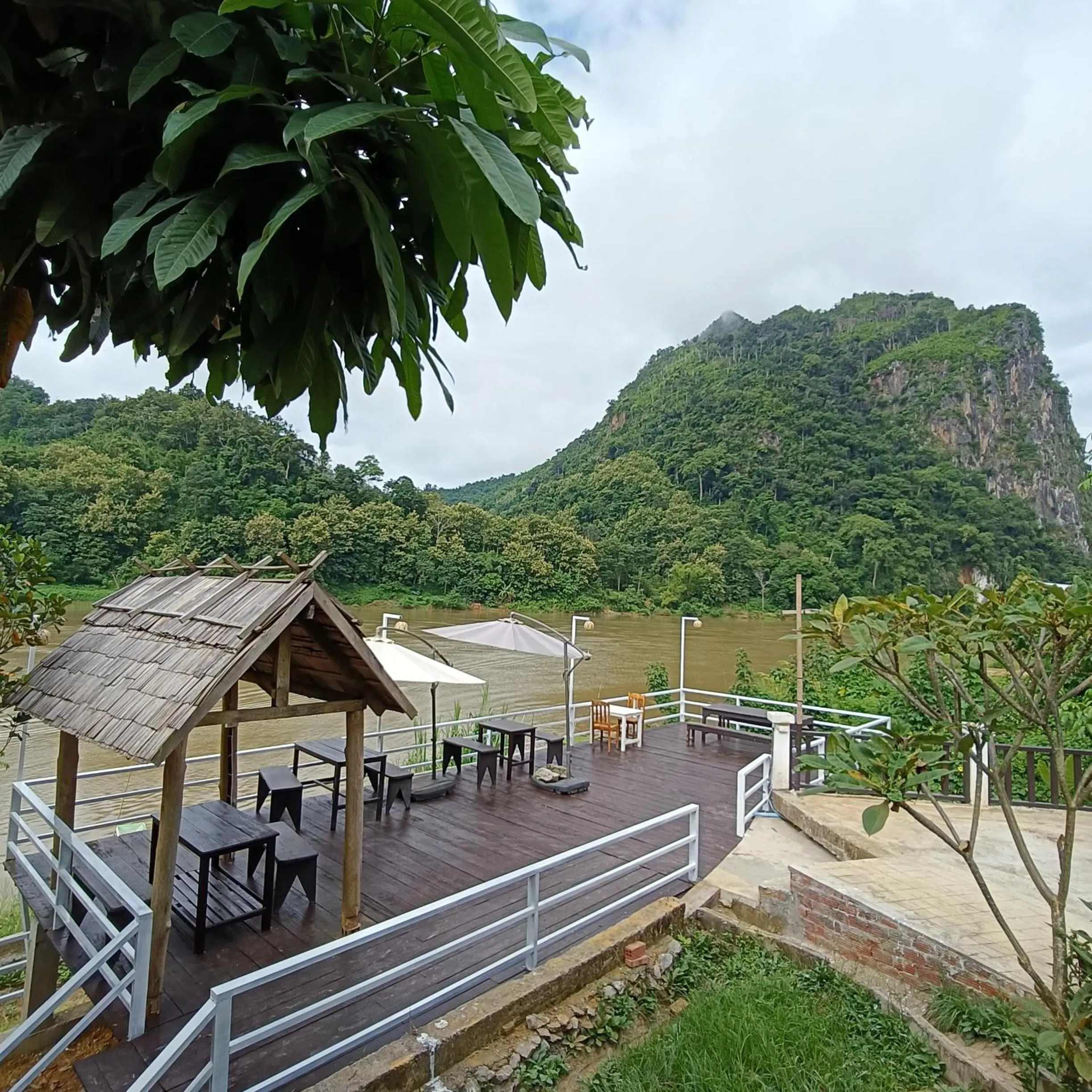 Nam ou view villa