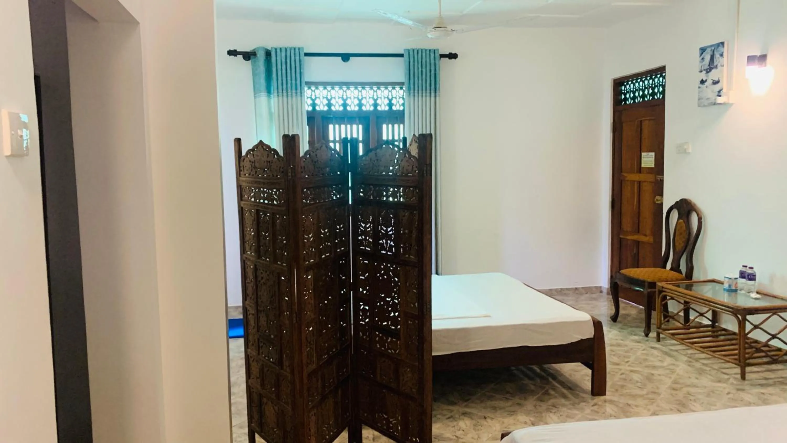 Bed in The Retreat Hotel
