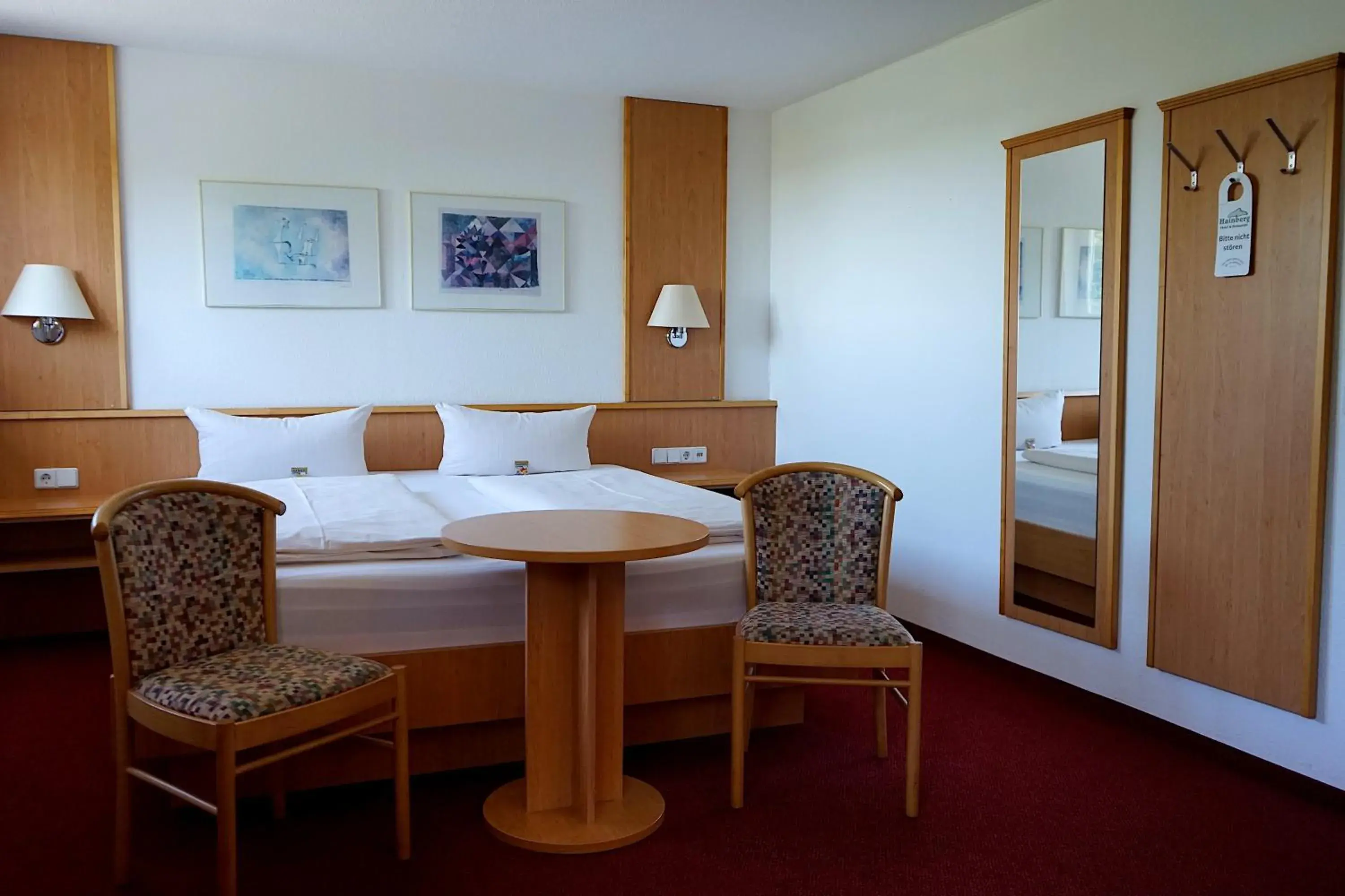 Standard Double Room - single occupancy in Hainberg Hotel Garni Standard Double Room - single occupancy in Hainberg Hotel Garni