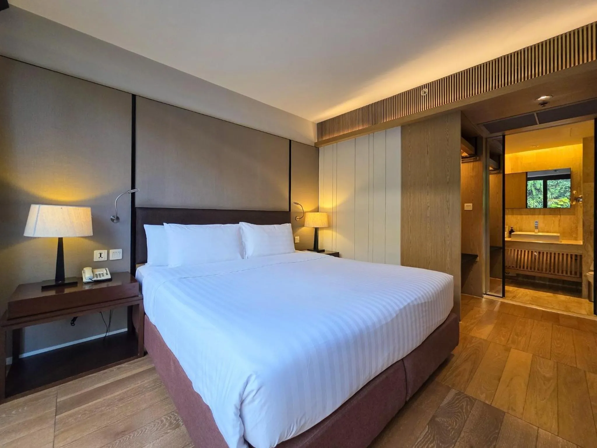 Bedroom, Bed in Arcadia Suites Bangkok