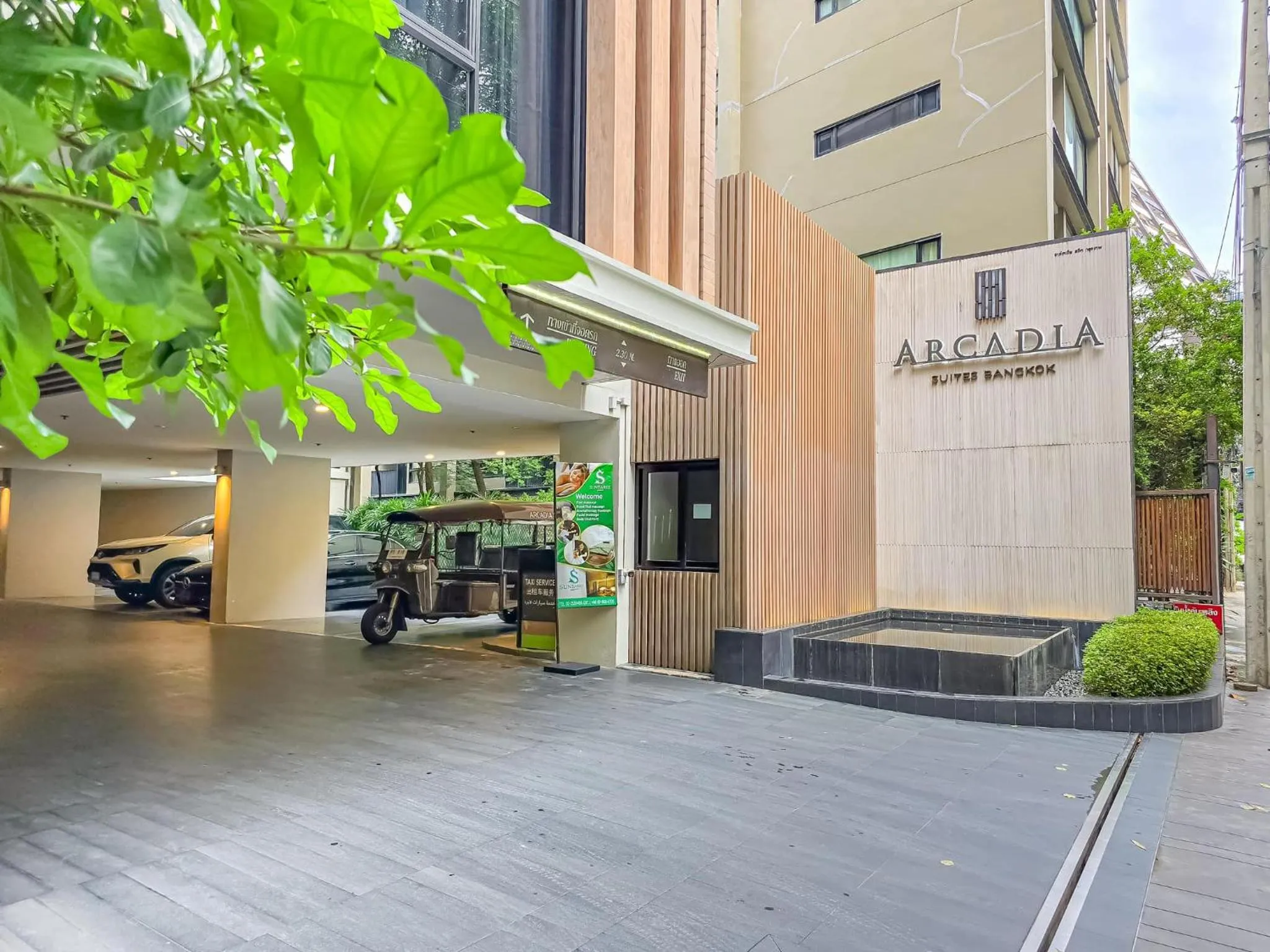 Parking in Arcadia Suites Bangkok