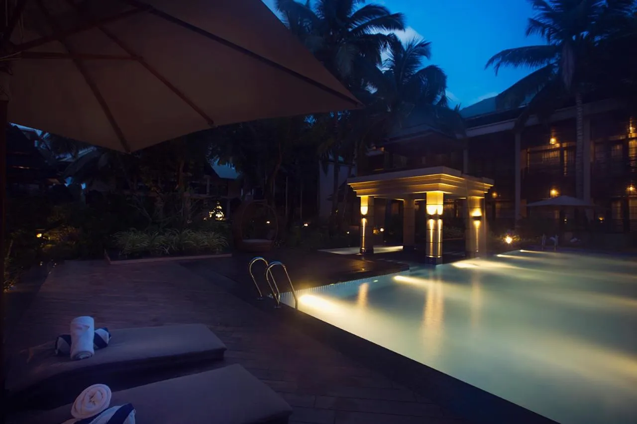 Swimming pool in Sea Shell Samssara