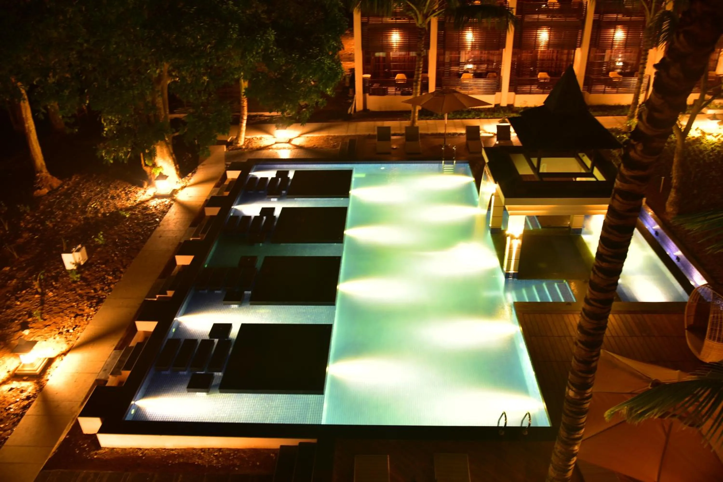 Swimming pool in Sea Shell Samssara