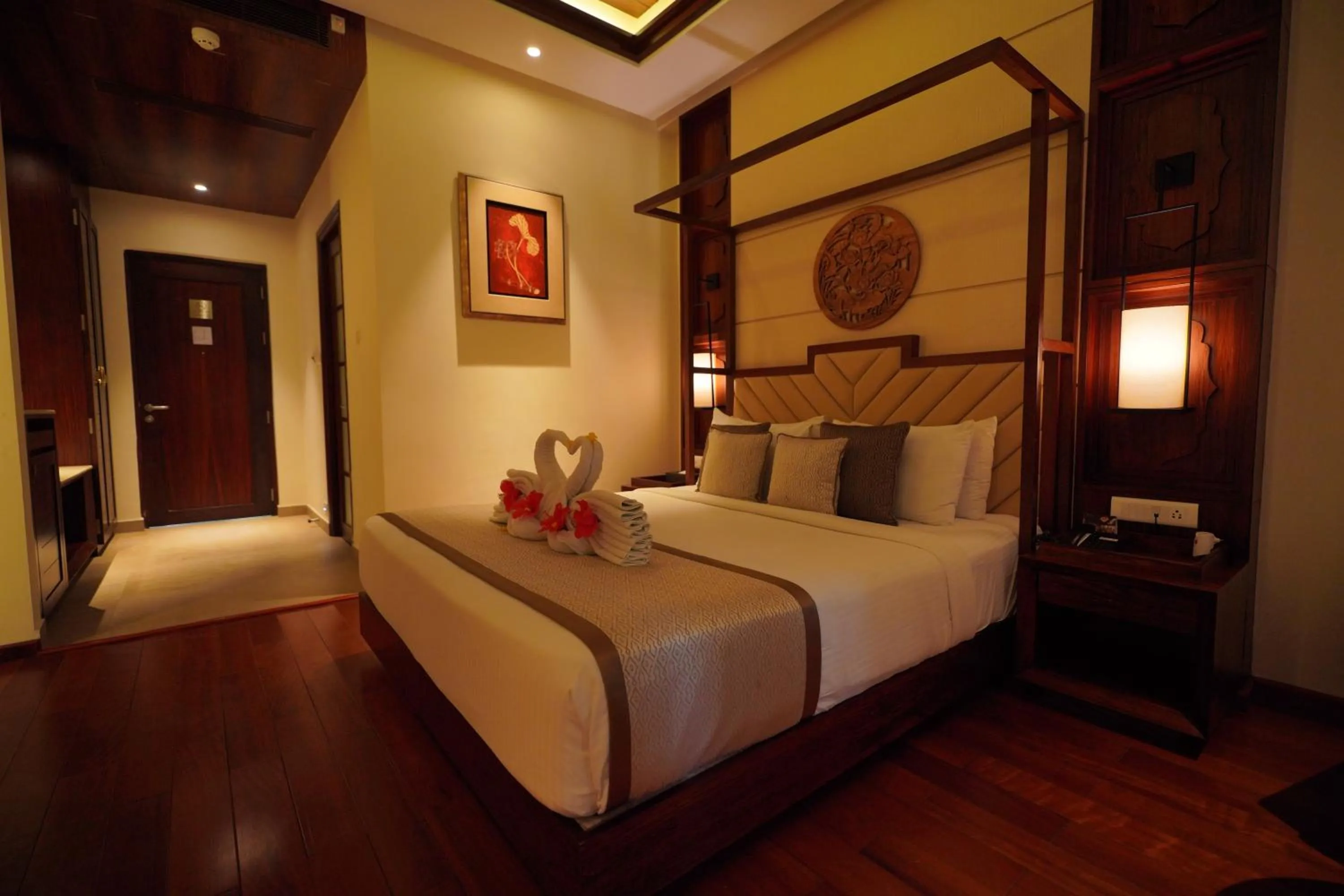 Bedroom, Bed in Sea Shell Samssara