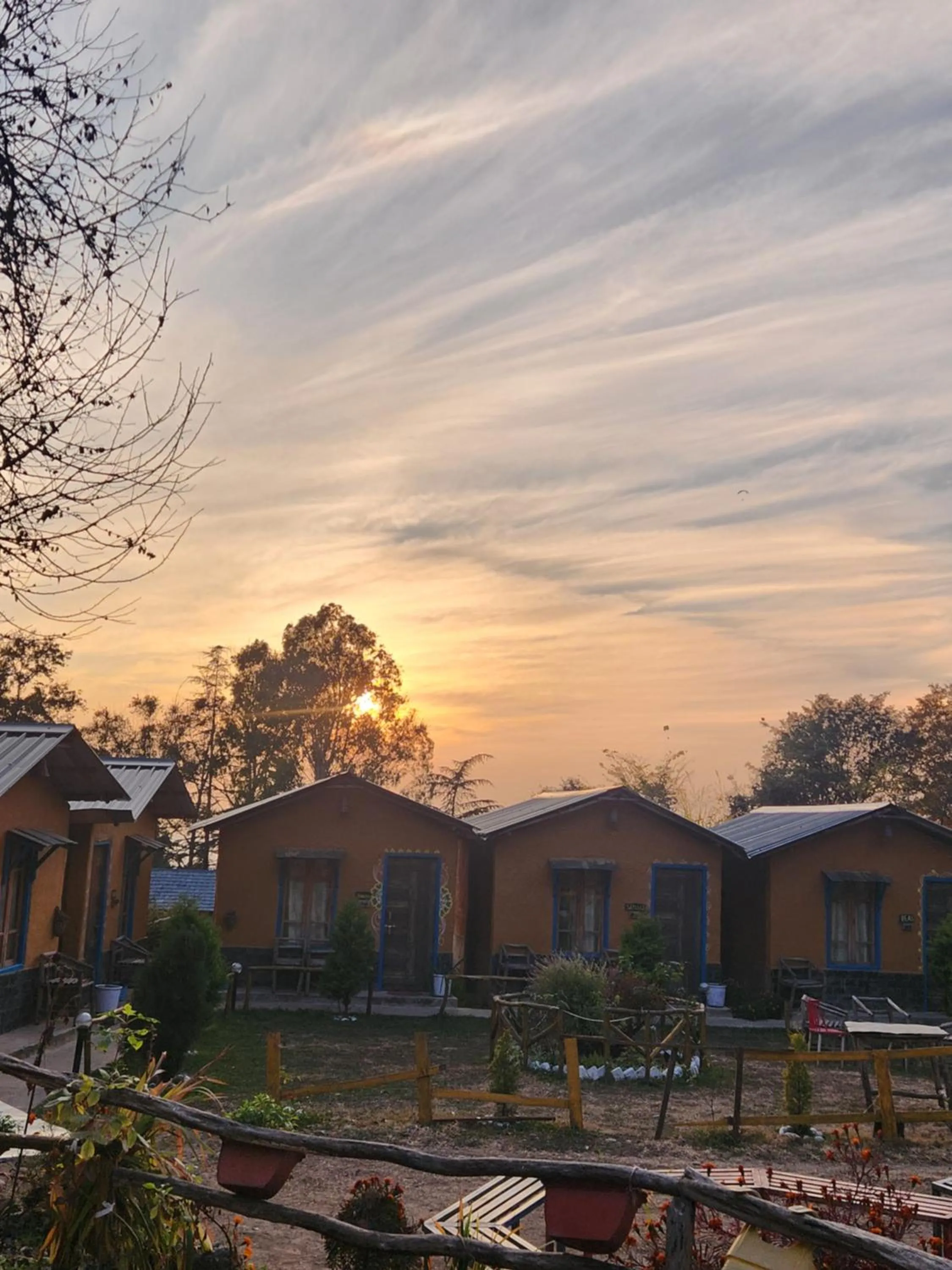 Property building in Monkey Mud House and Camps, Bir