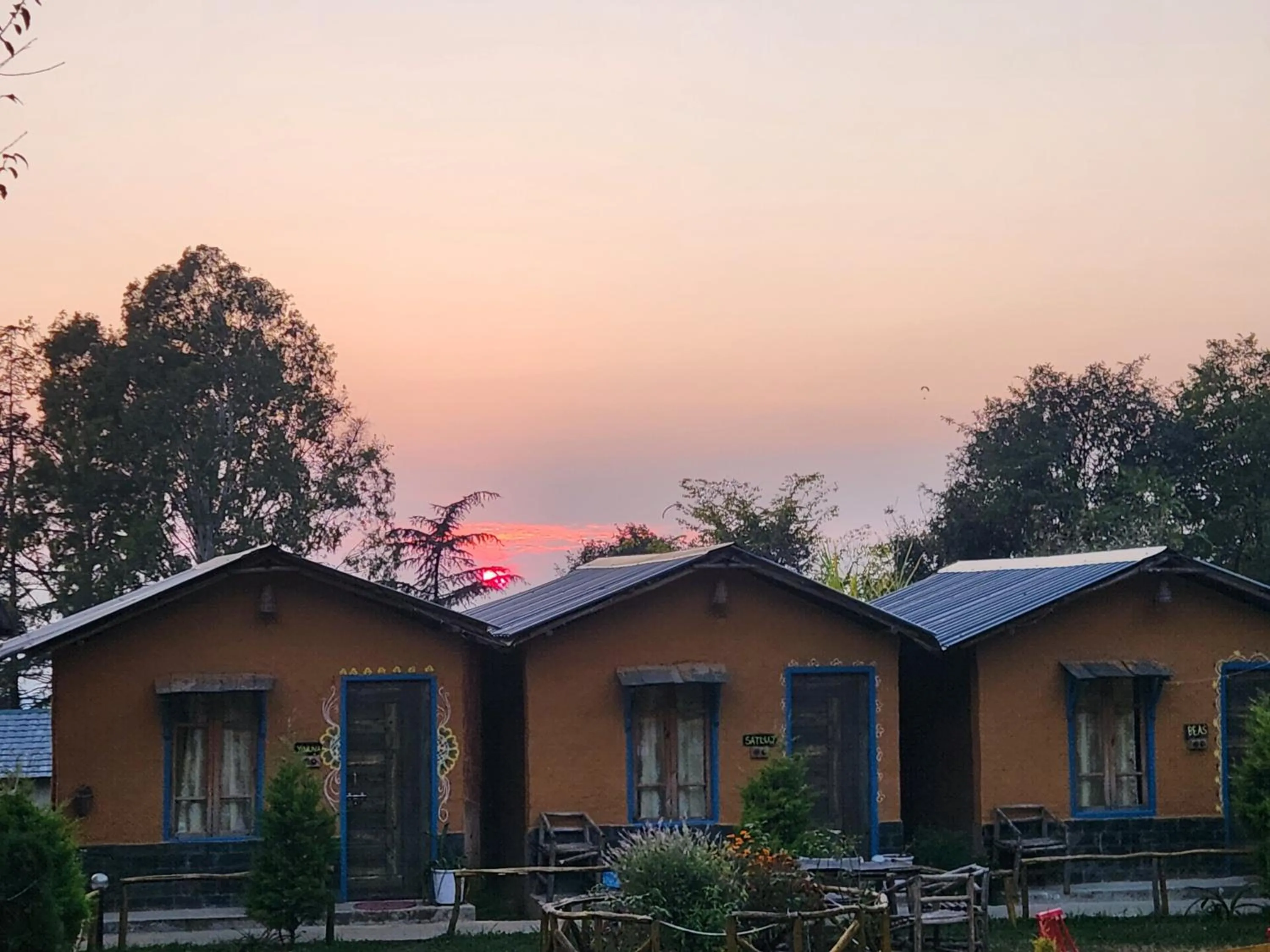 Property building in Monkey Mud House and Camps, Bir