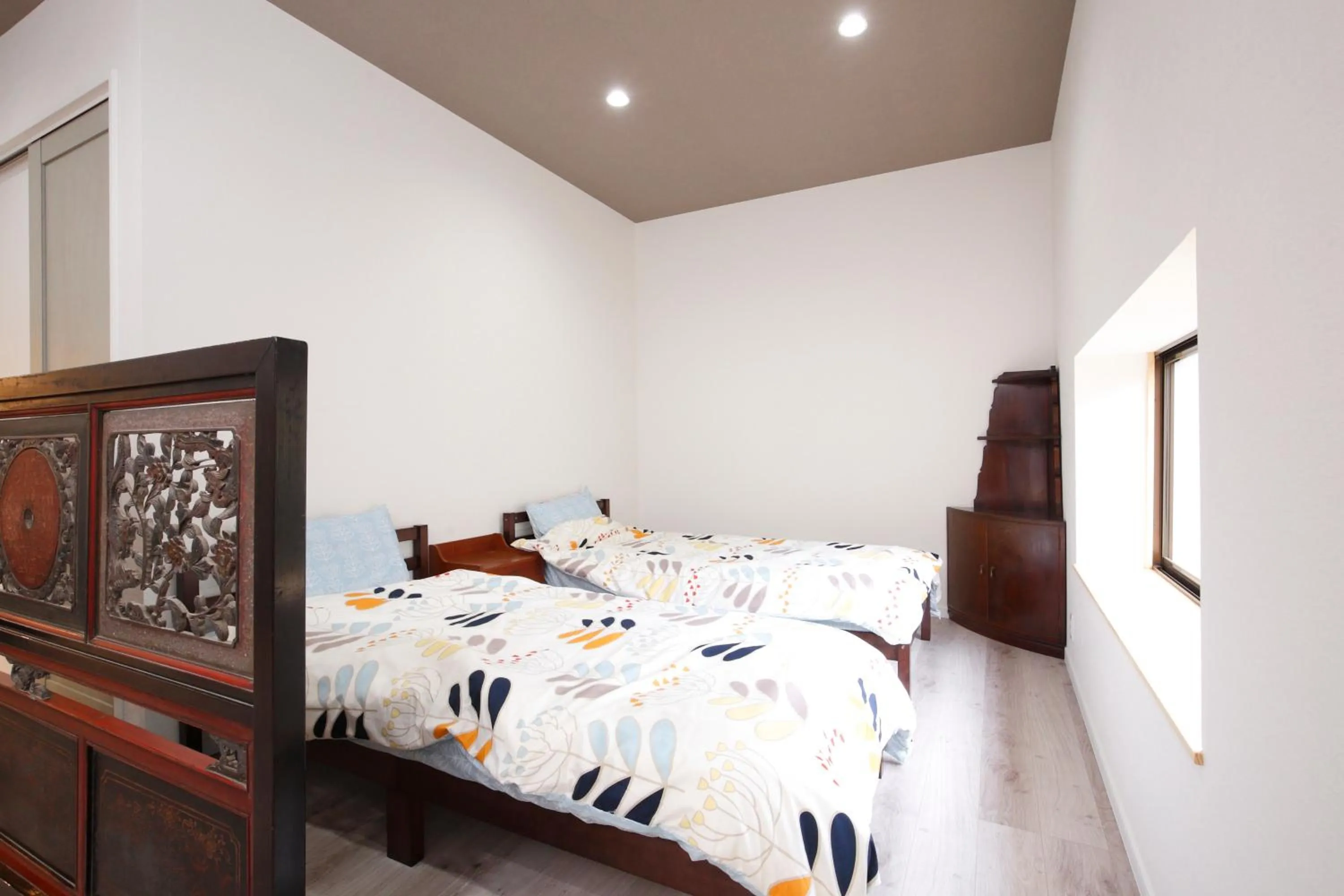 Photo of the whole room, Bed in KANAU