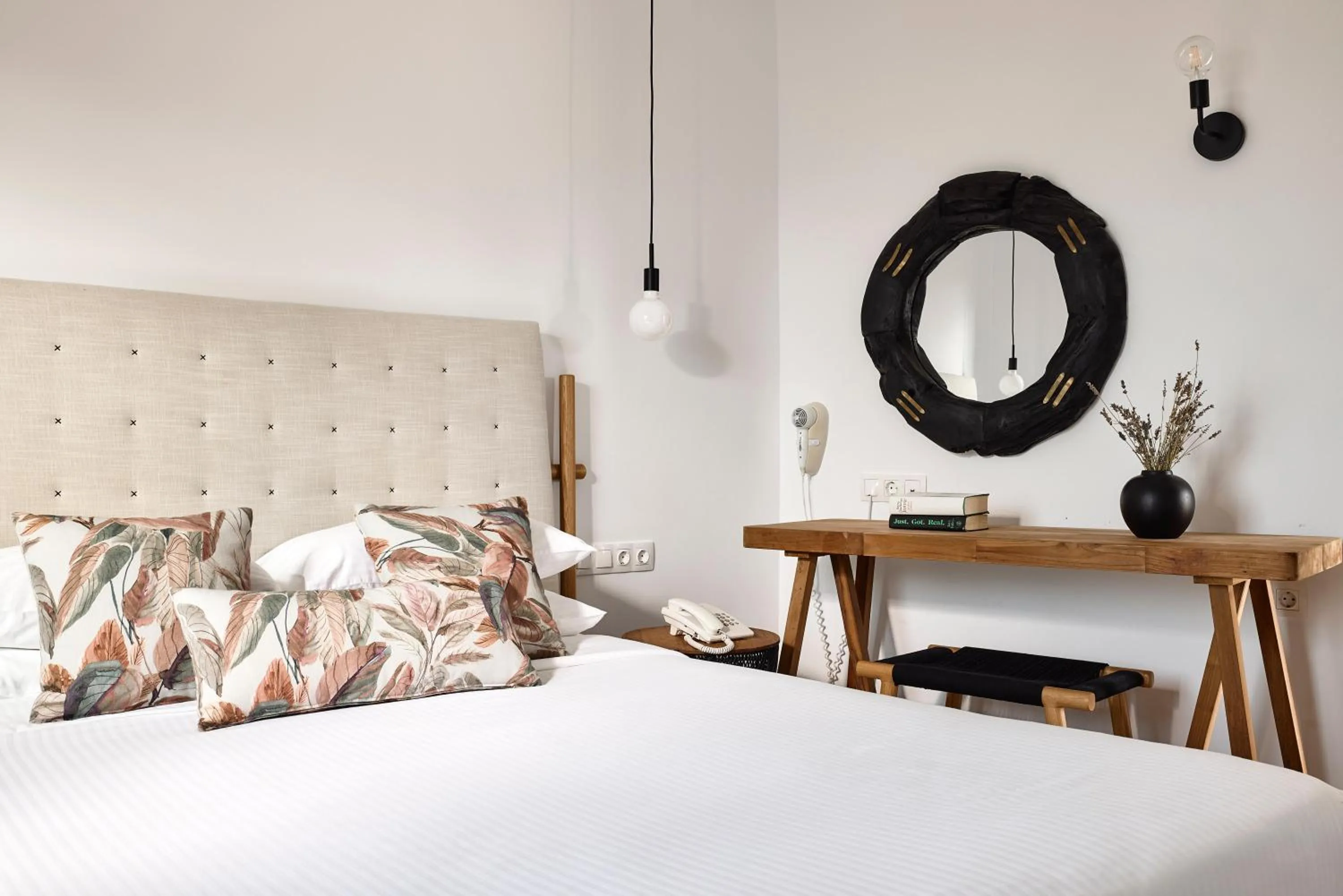 Photo of the whole room, Bed in Glavas Inn Hotel