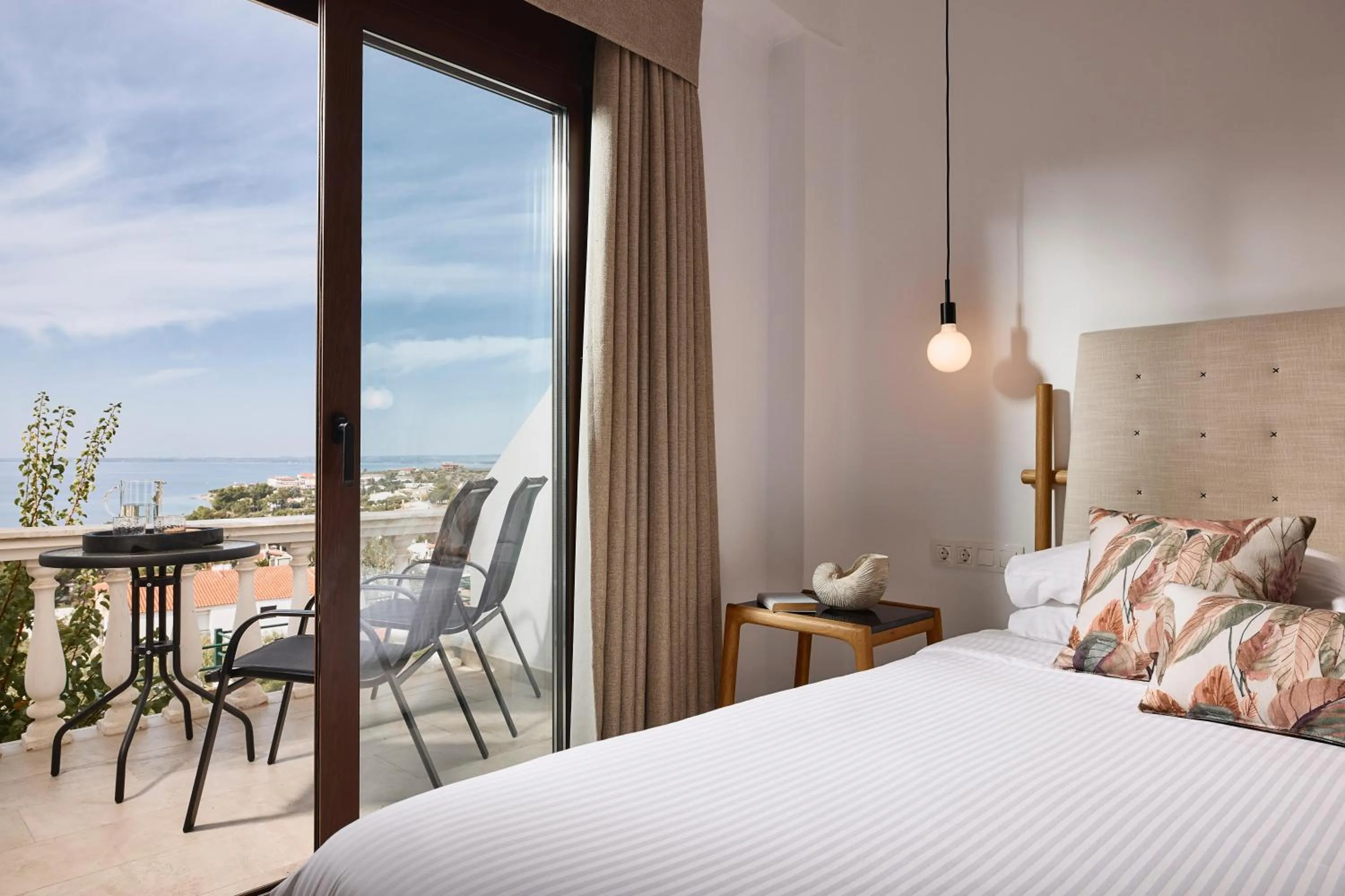 Photo of the whole room, Bed in Glavas Inn Hotel