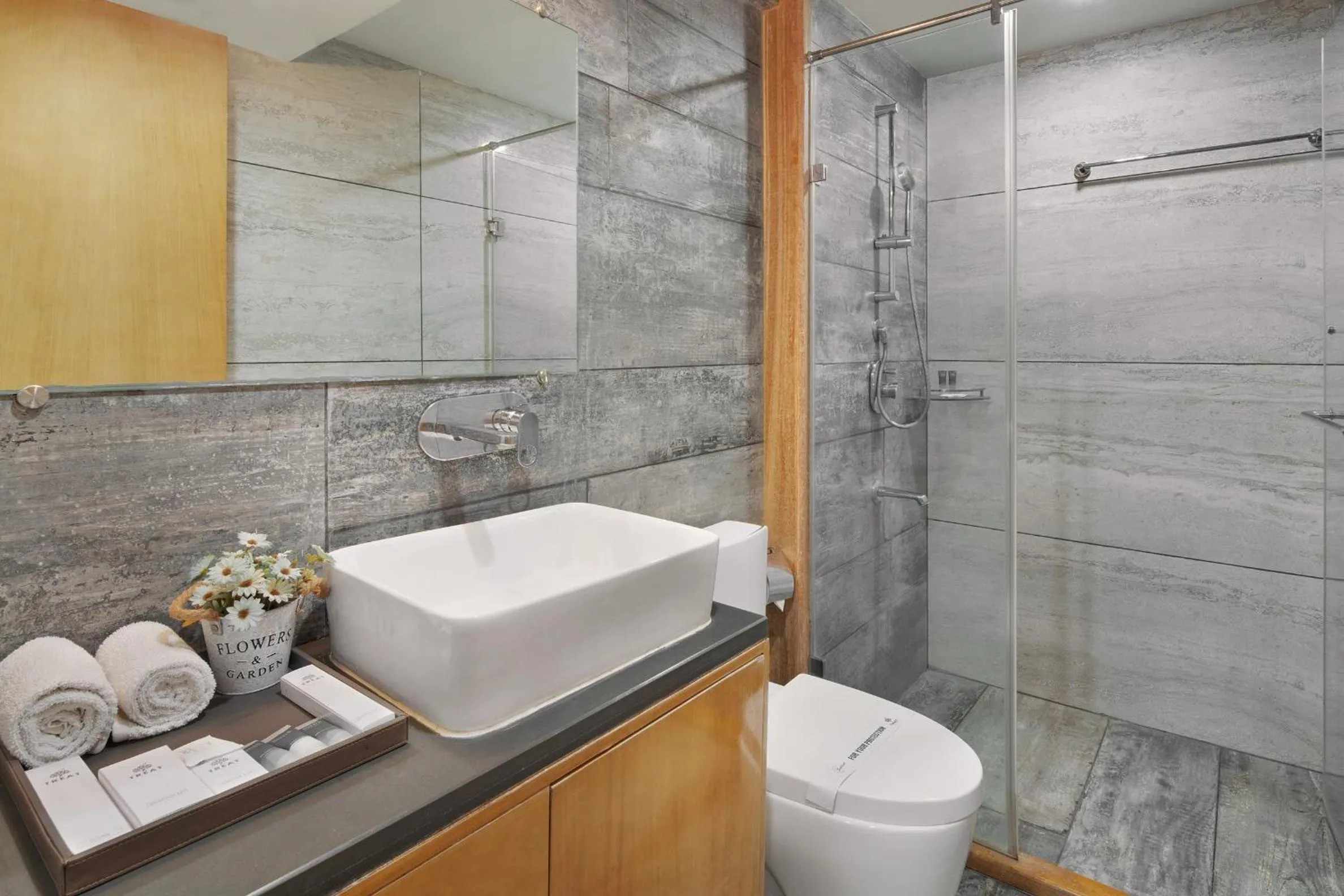 Bathroom in Treat Beach Resort