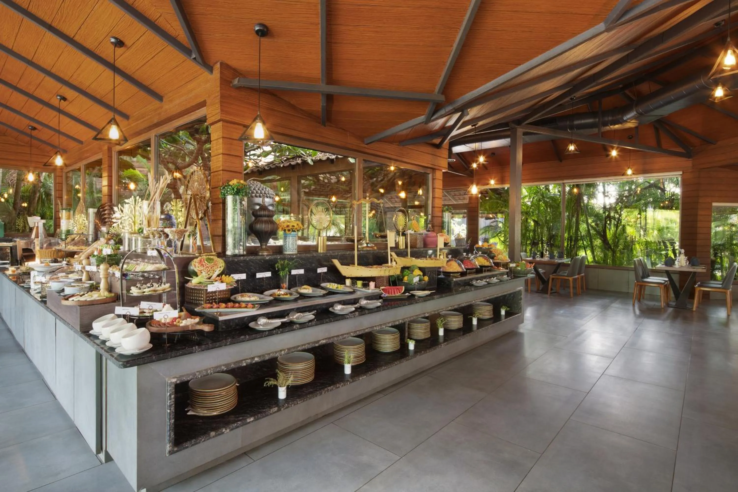 Restaurant/places to eat in Treat Beach Resort