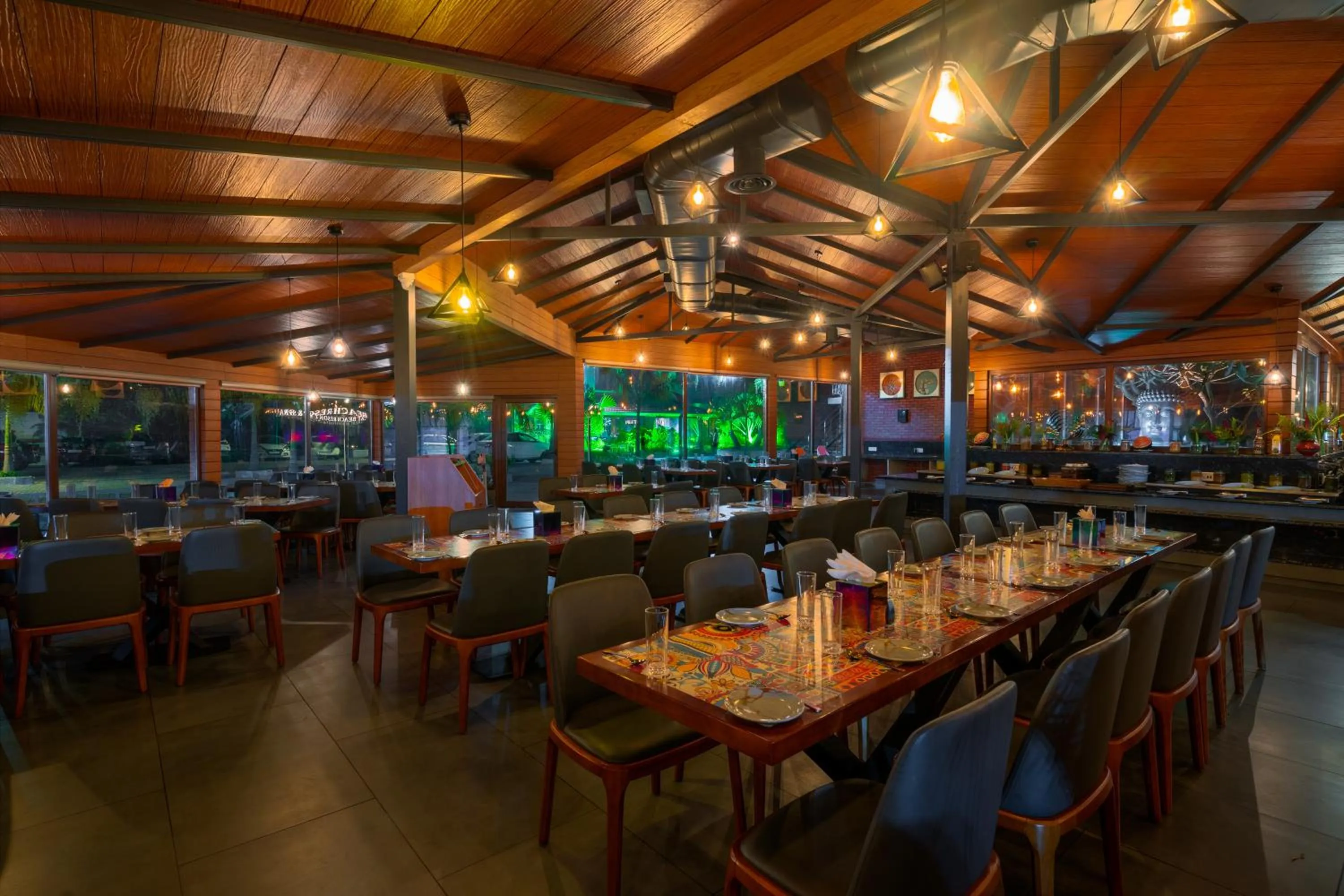 Restaurant/places to eat in Treat Beach Resort