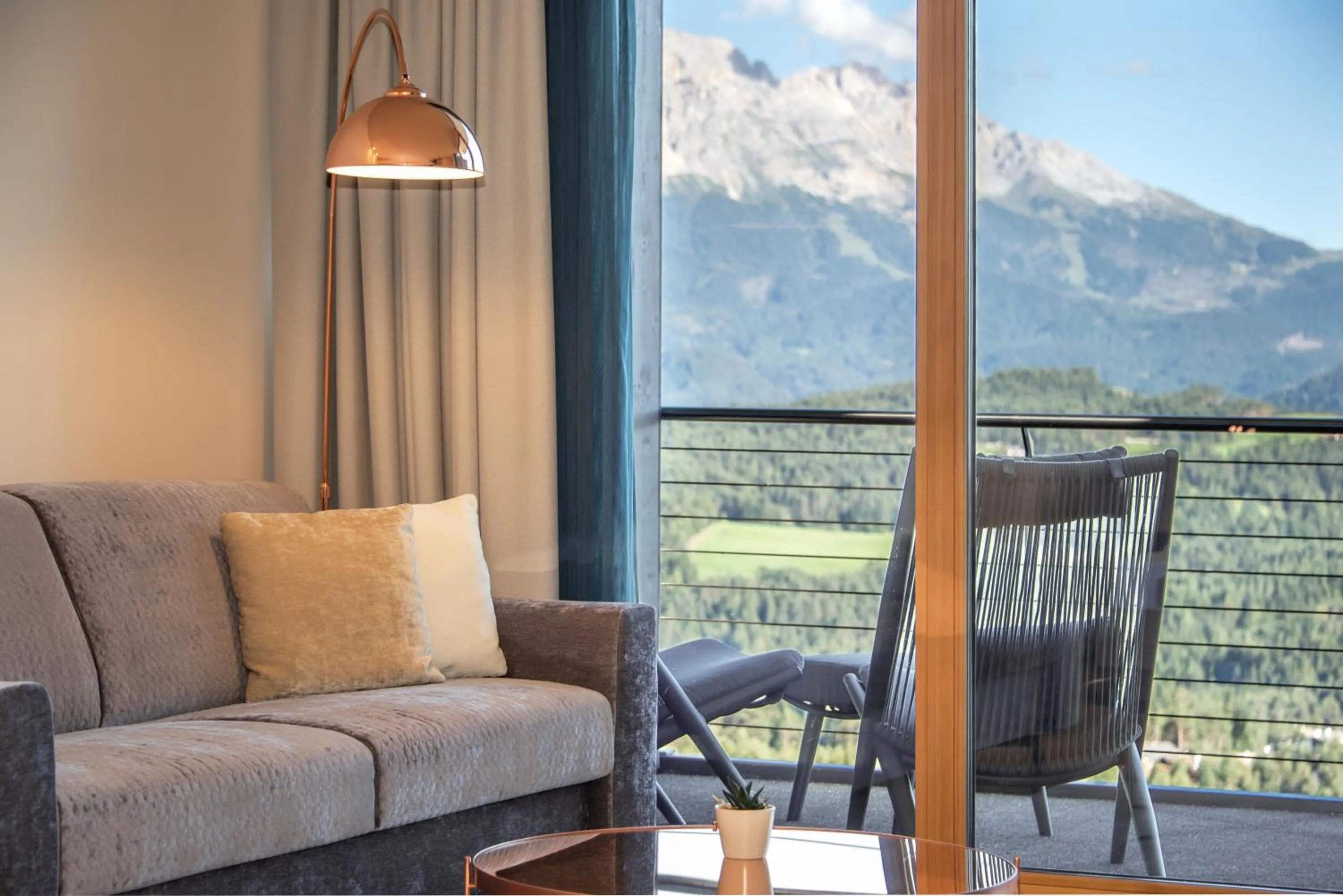 Seating area in Panoramahotel Obkircher