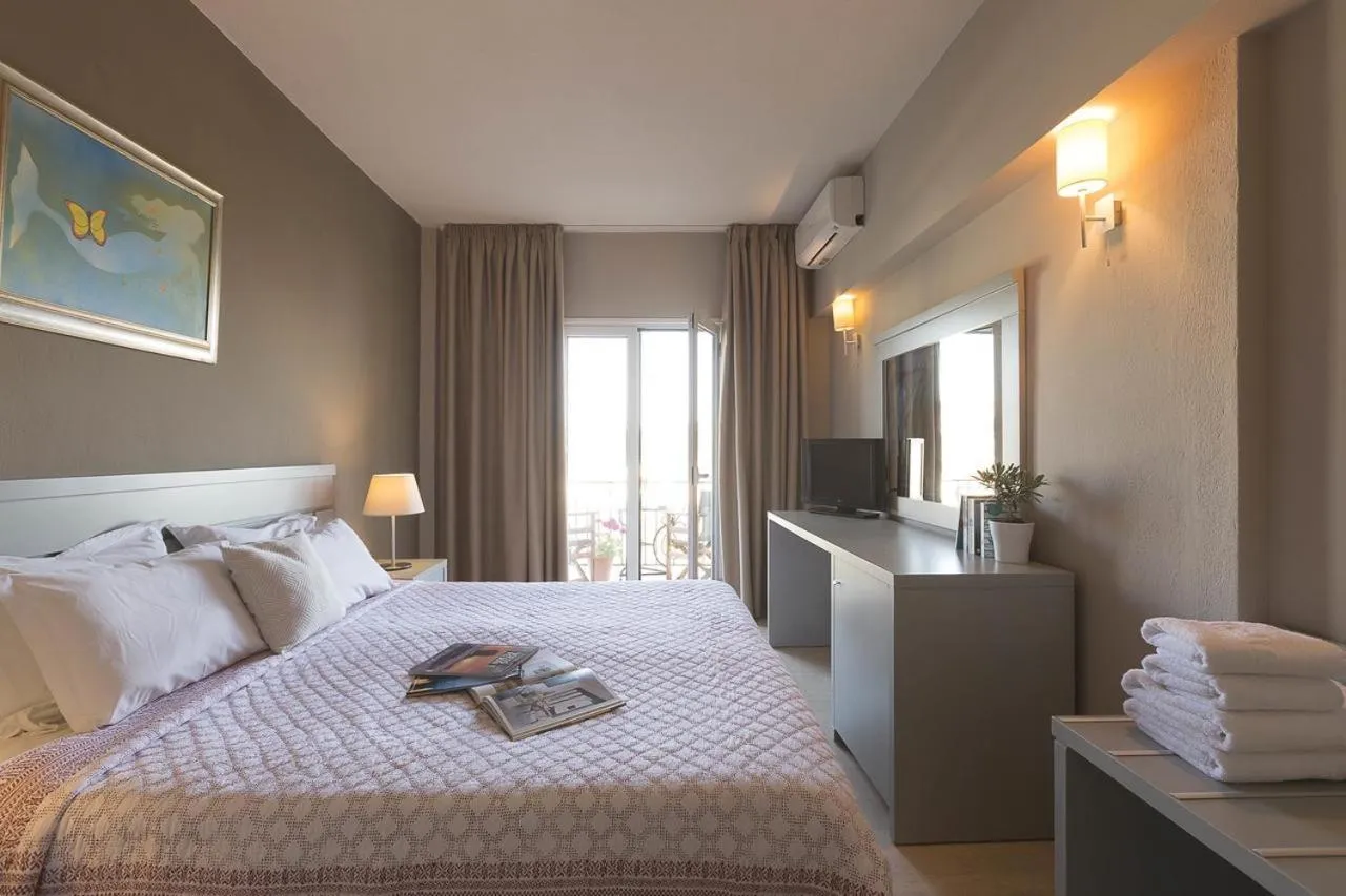 Bedroom, Bed in Nimfi Hotel, Skiathos