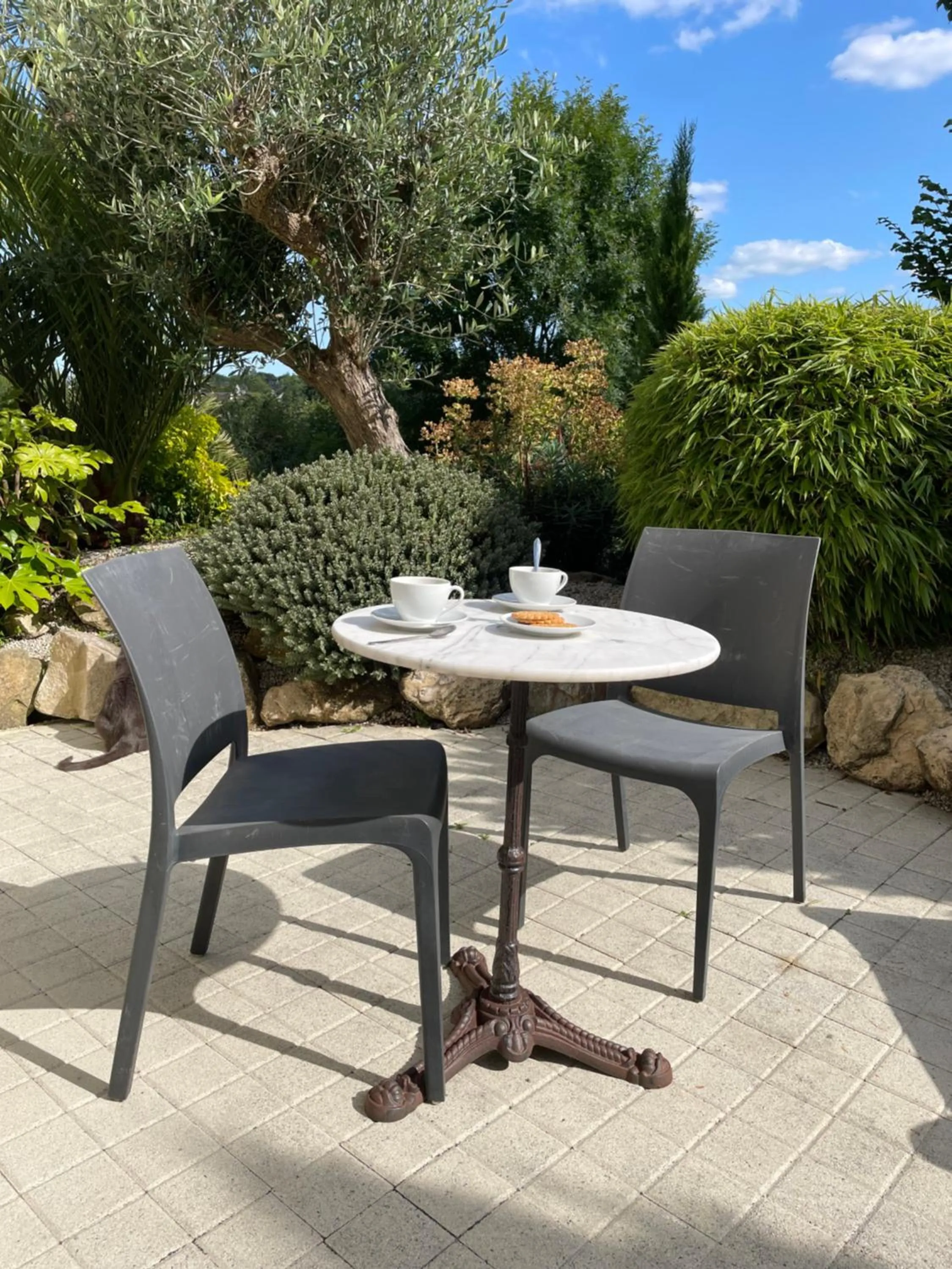 Patio in Les sapins verts -inspiration deluxe