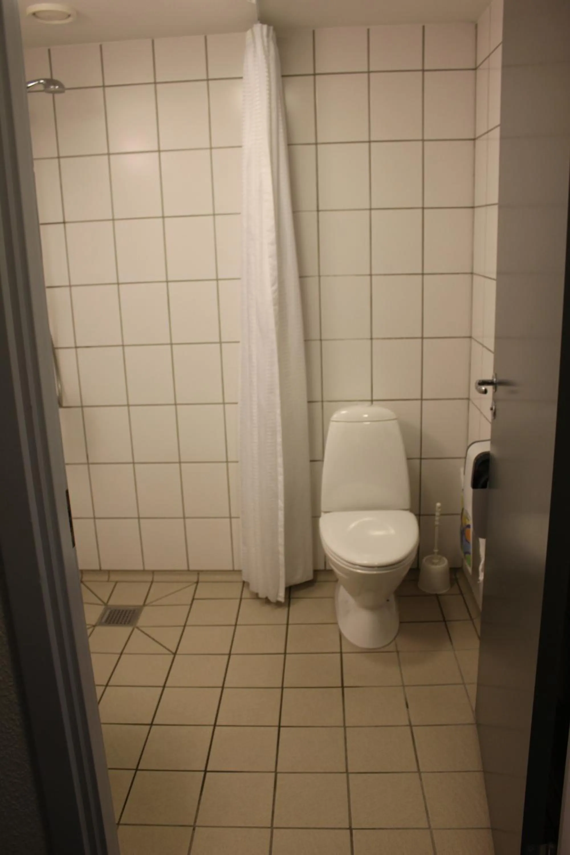 Bathroom in Vildbjerg Sports Hotel & Kulturcenter