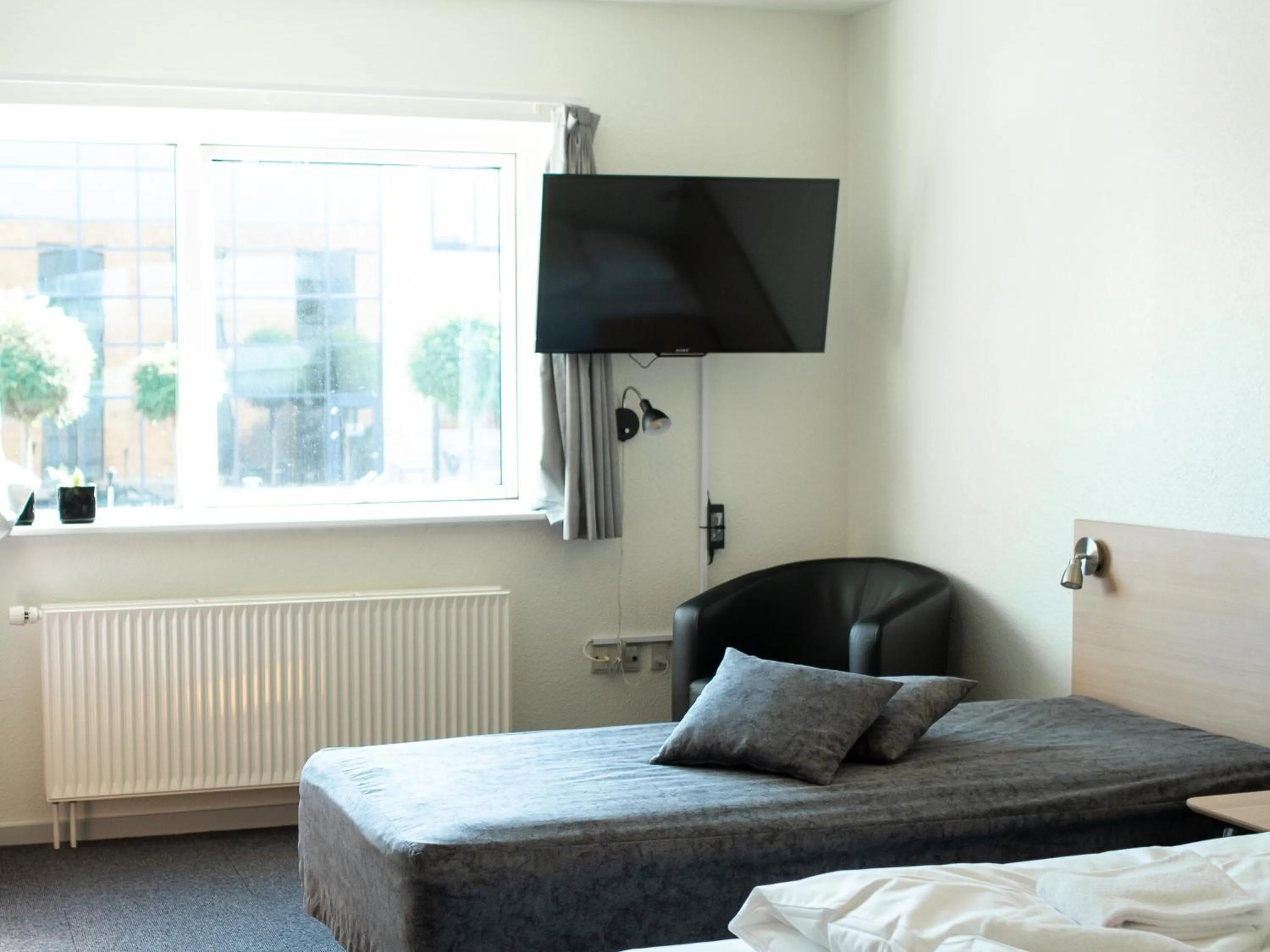 Photo of the whole room, Bed in Vildbjerg Sports Hotel & Kulturcenter