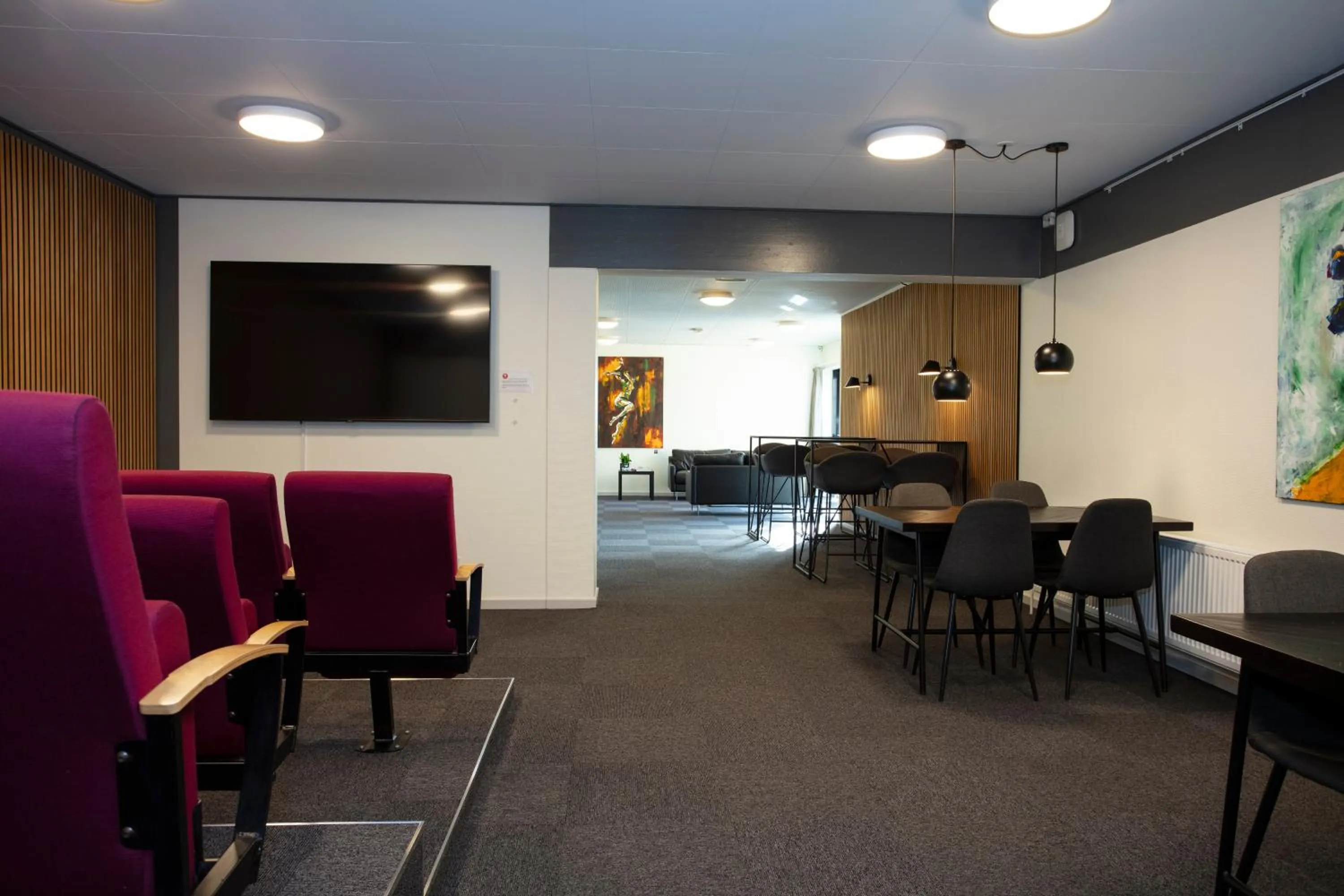 Communal lounge/ TV room in Vildbjerg Sports Hotel & Kulturcenter