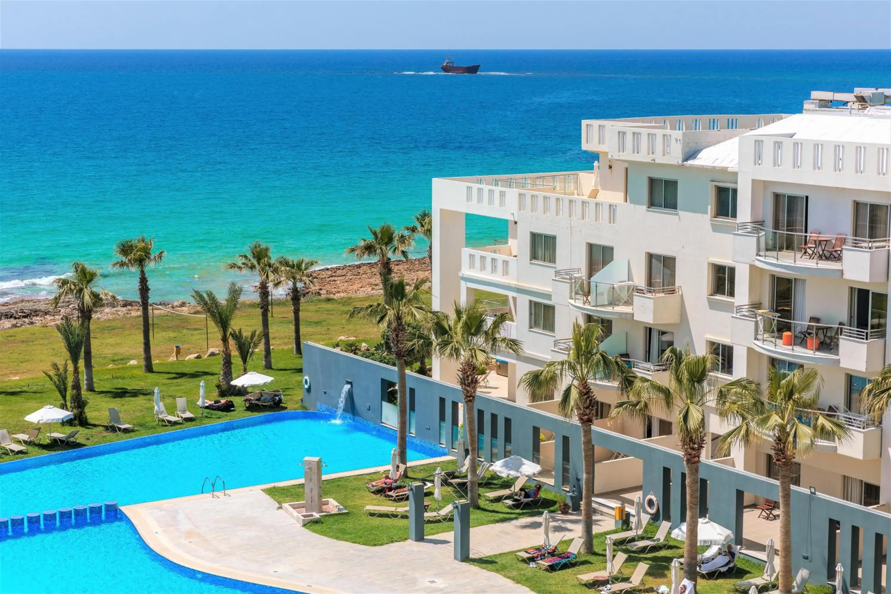 Pool view in Blue Lagoon Kosher Hotel (by Capital Coast Resort & Spa)