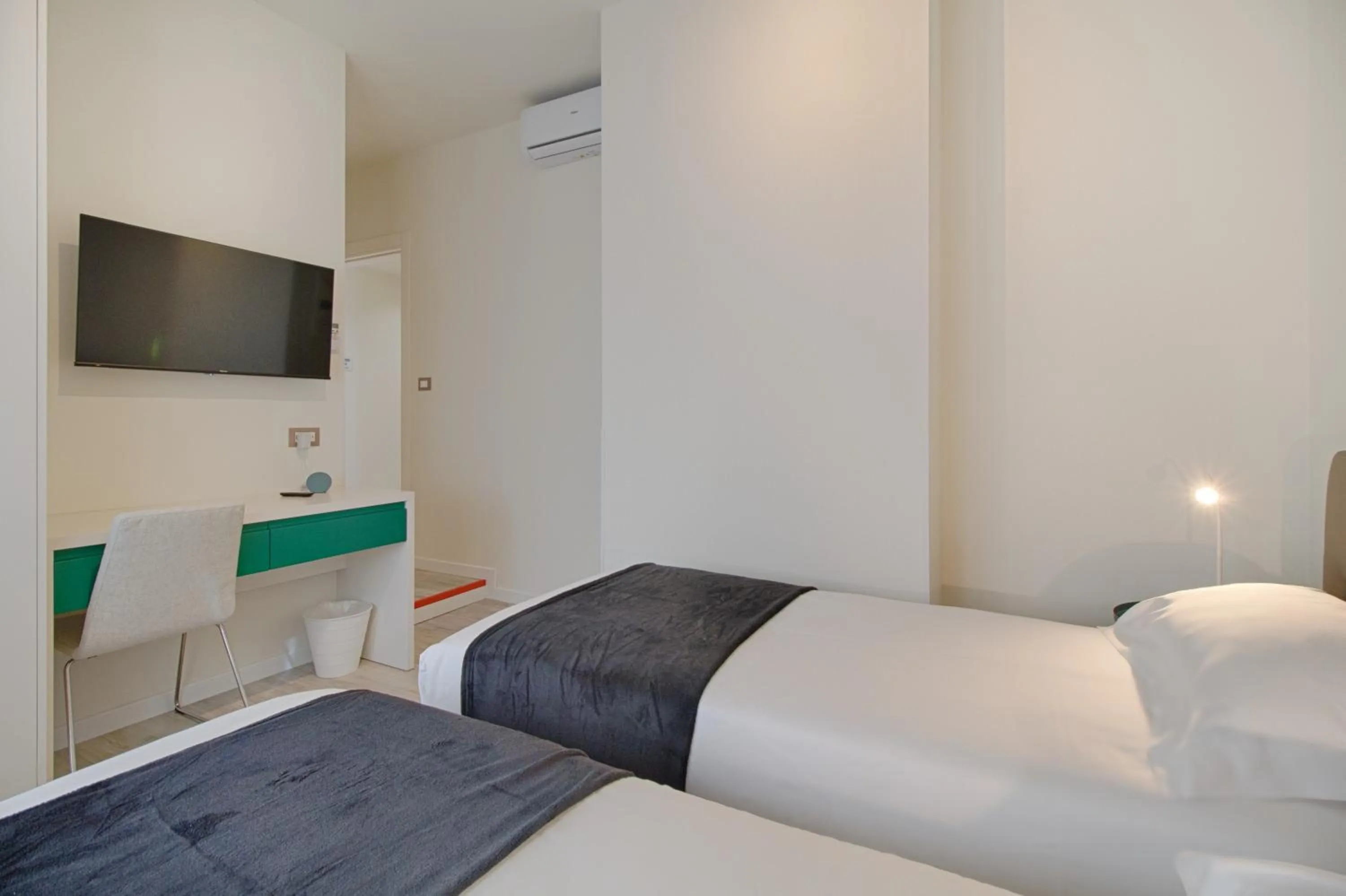 Bedroom, Bed in THE ROOMS - Serviced Apartments Tirana